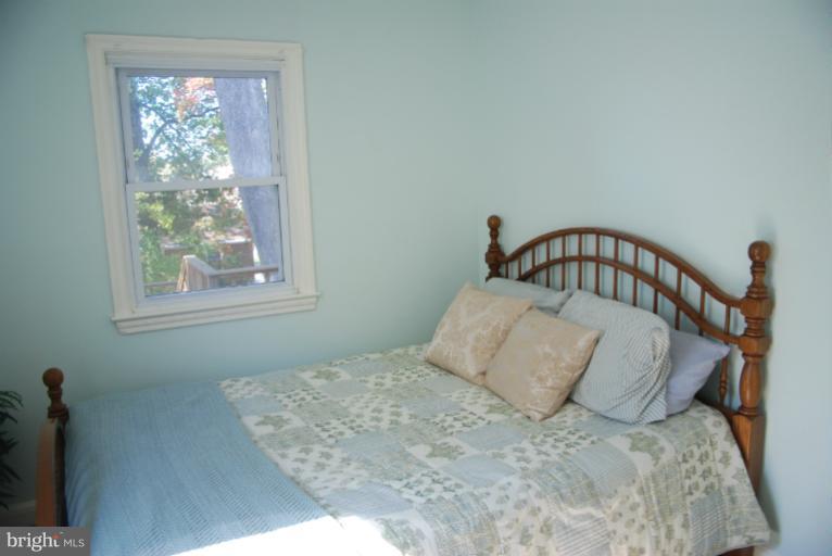 CHESTNUT RIDGE MANOR - Residential
