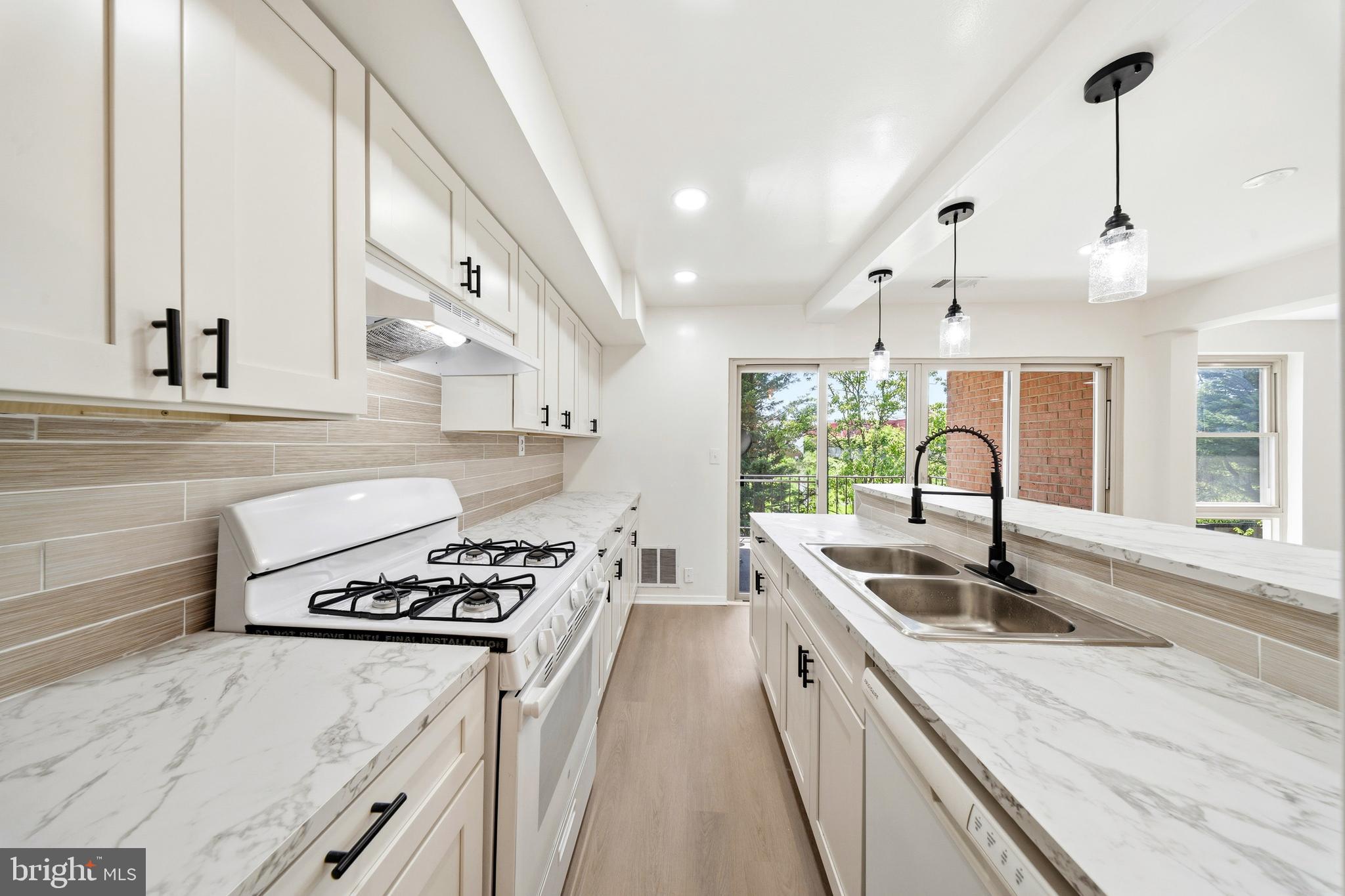 GLENWAYE GARDENS - Residential