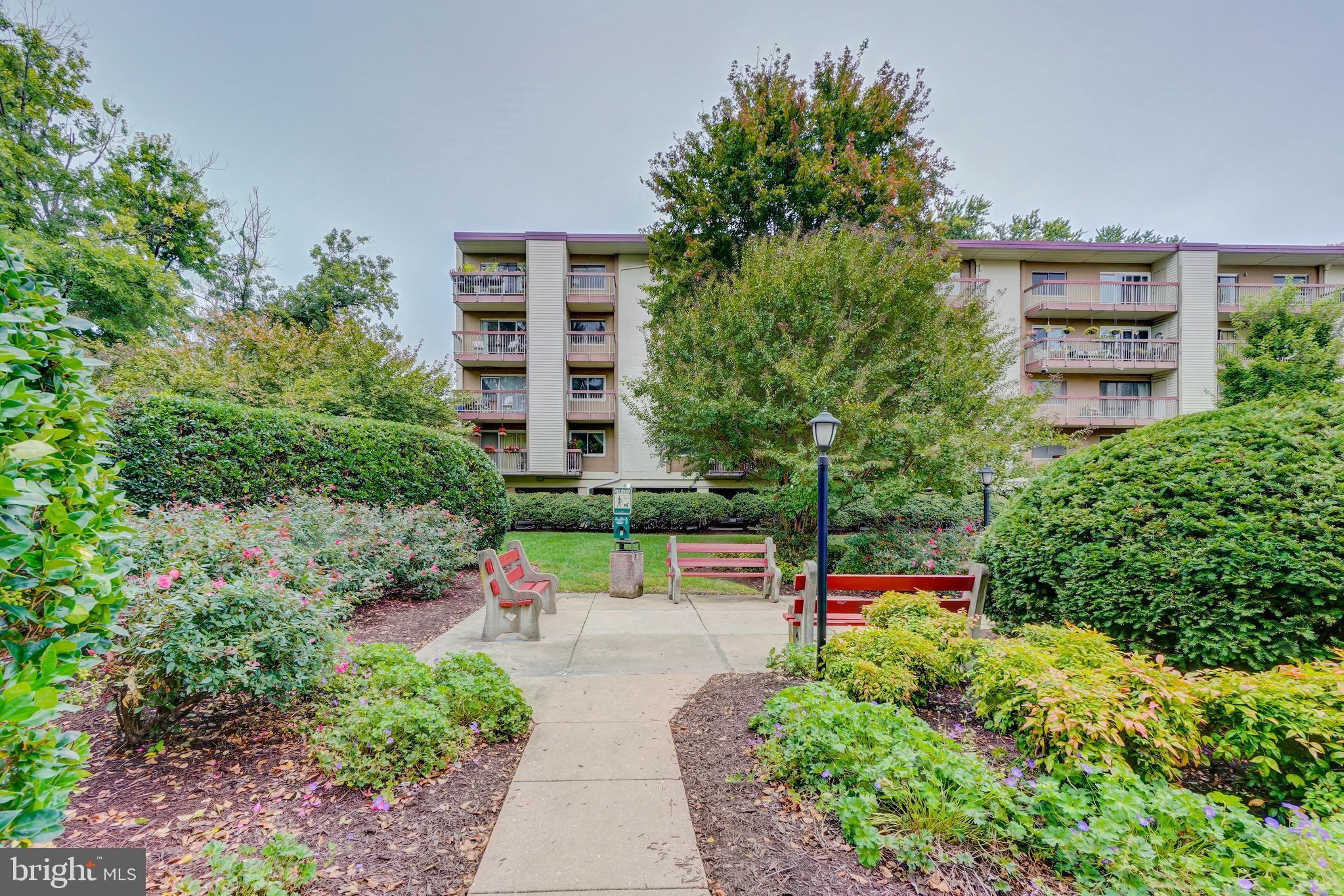 WEST SPRING - Residential