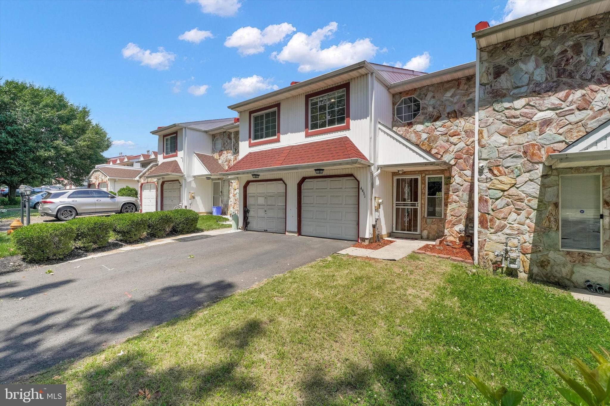 MILLBROOK - Residential
