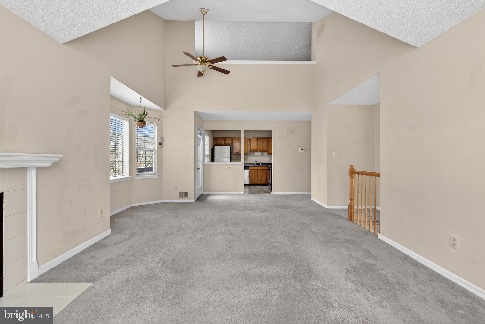 MAKEFIELD GLEN - Residential