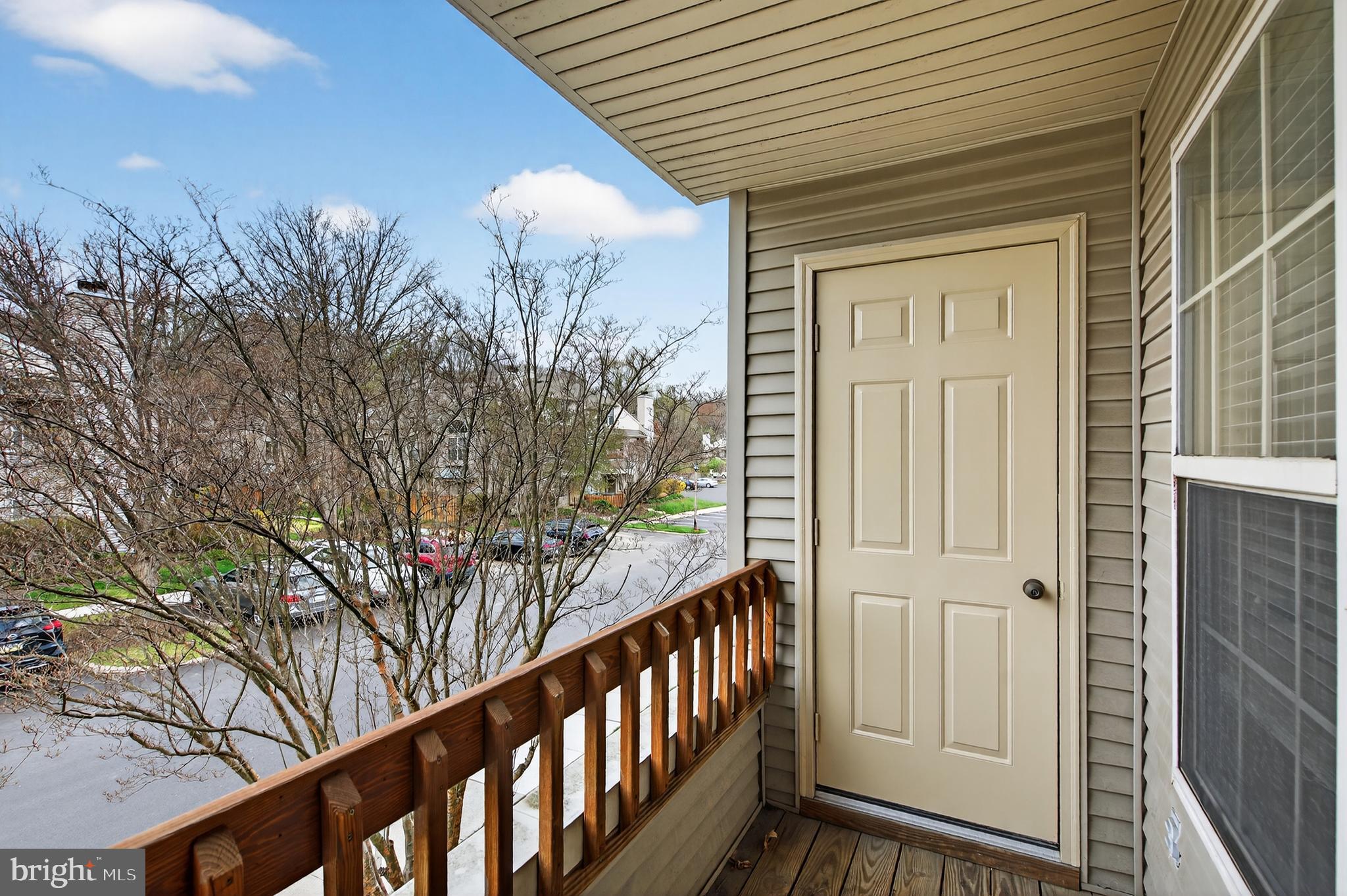 MAKEFIELD GLEN - Residential
