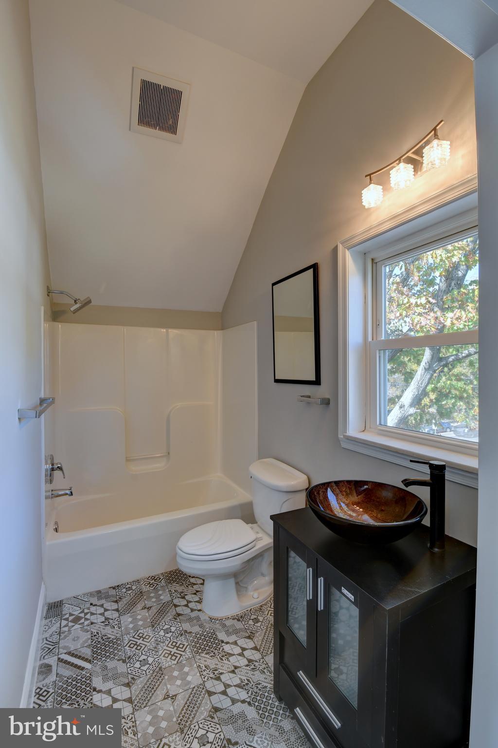 BERKSHIRE GARDENS - Residential Lease