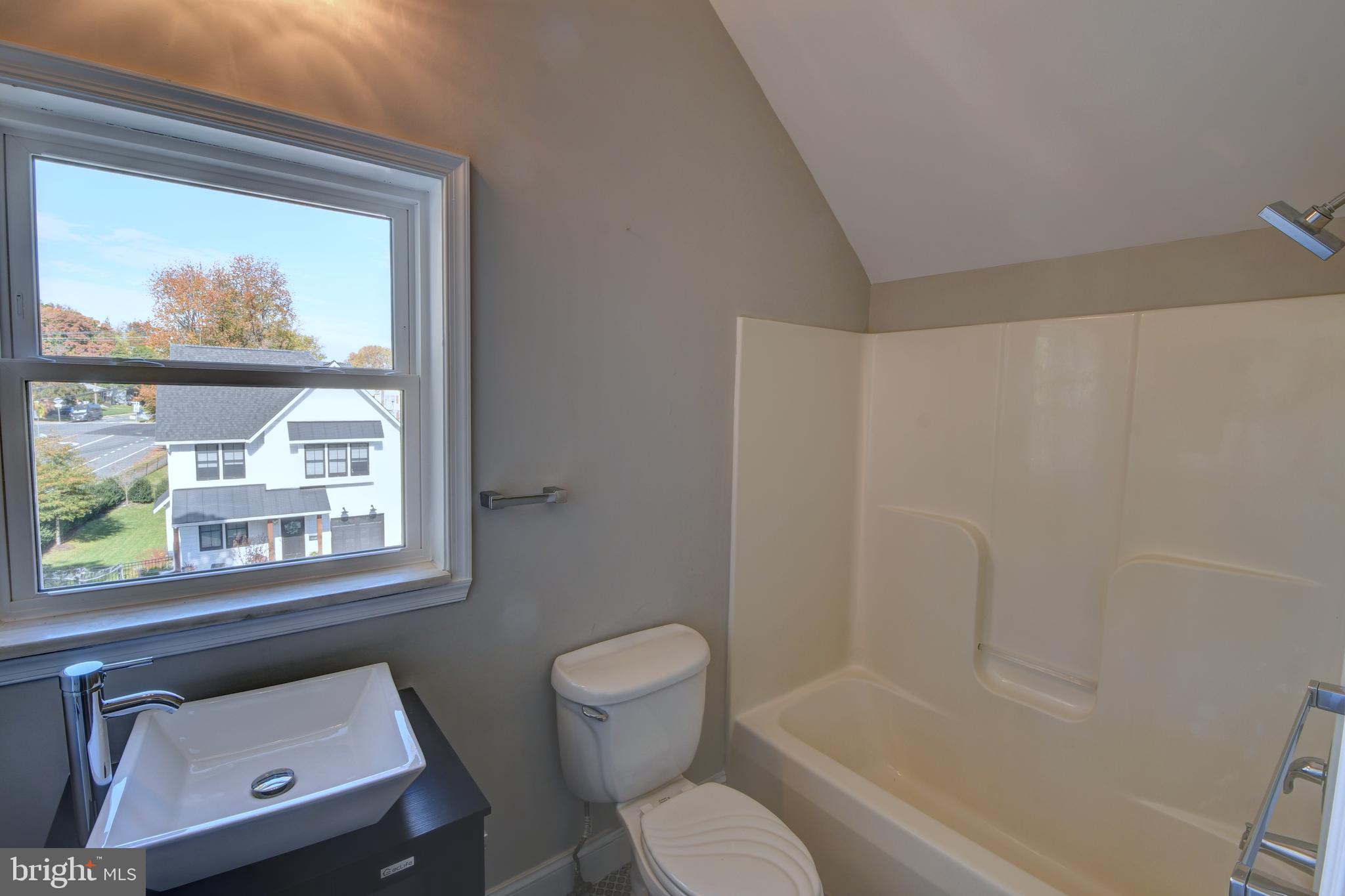 BERKSHIRE GARDENS - Residential Lease