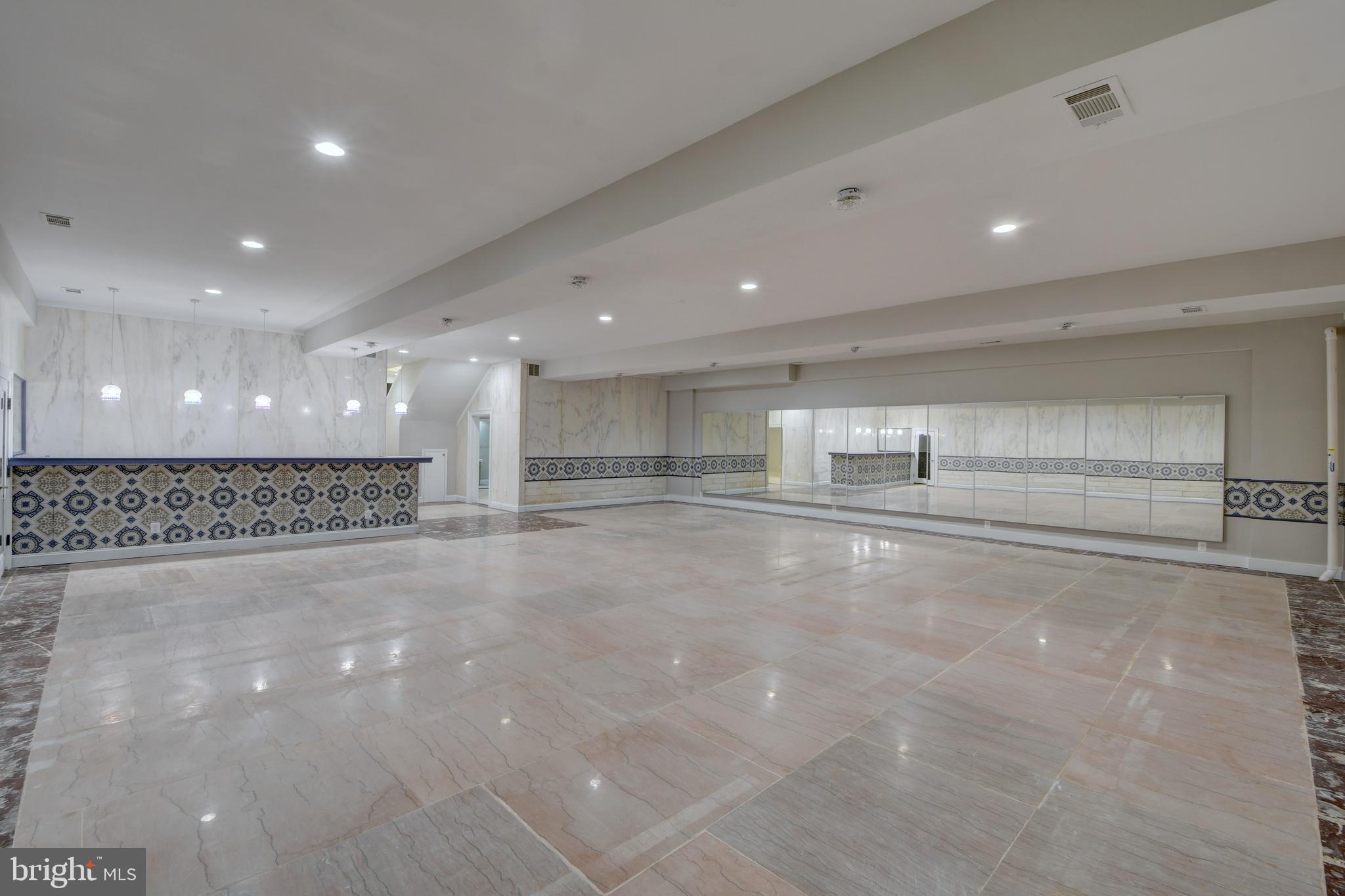 BERKSHIRE GARDENS - Residential Lease