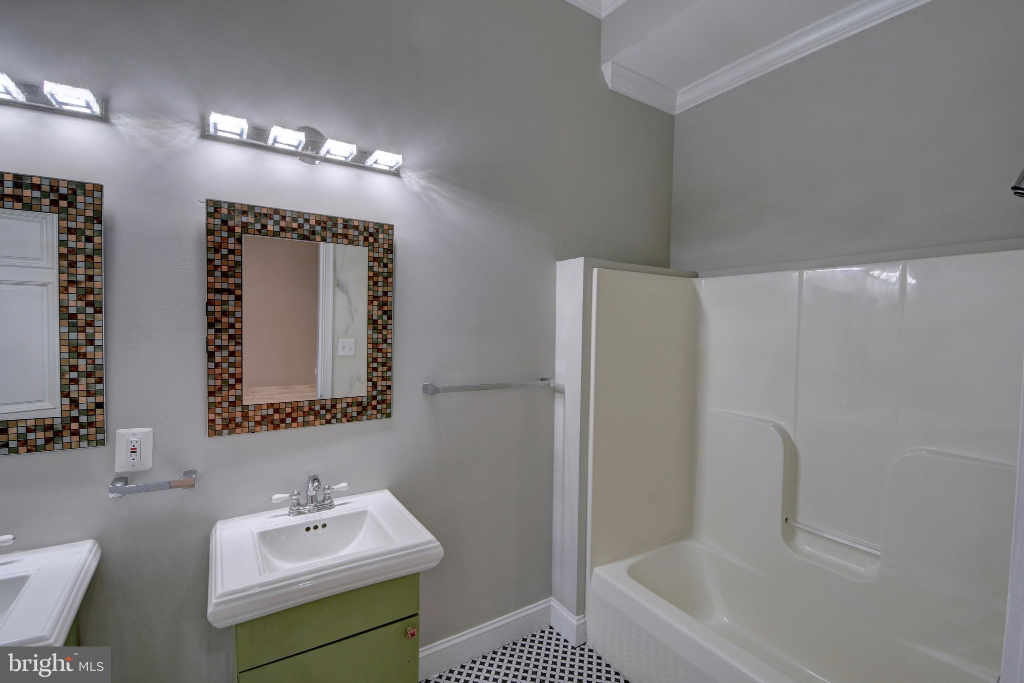BERKSHIRE GARDENS - Residential Lease