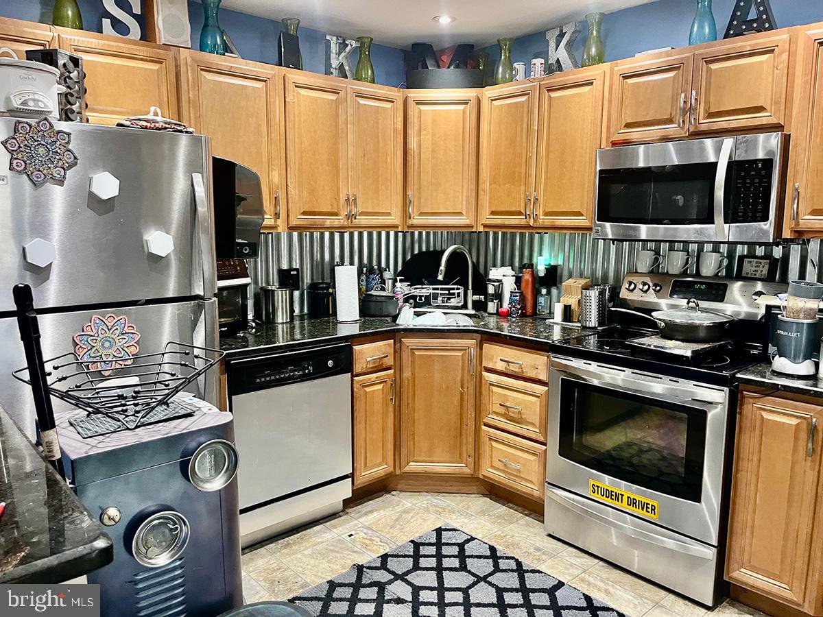 MIFFLIN WOODS - Residential