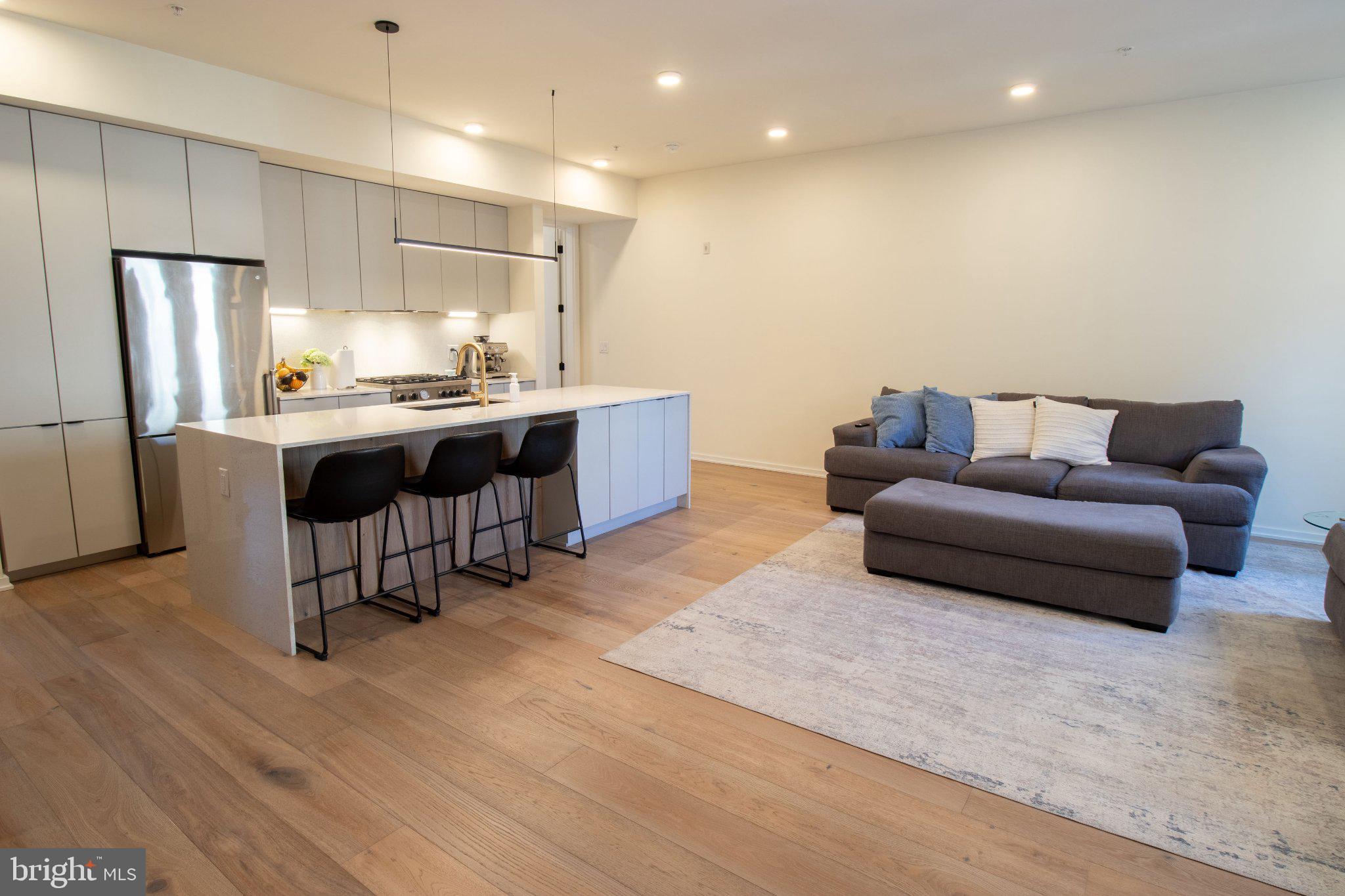 FAIRMOUNT - Residential