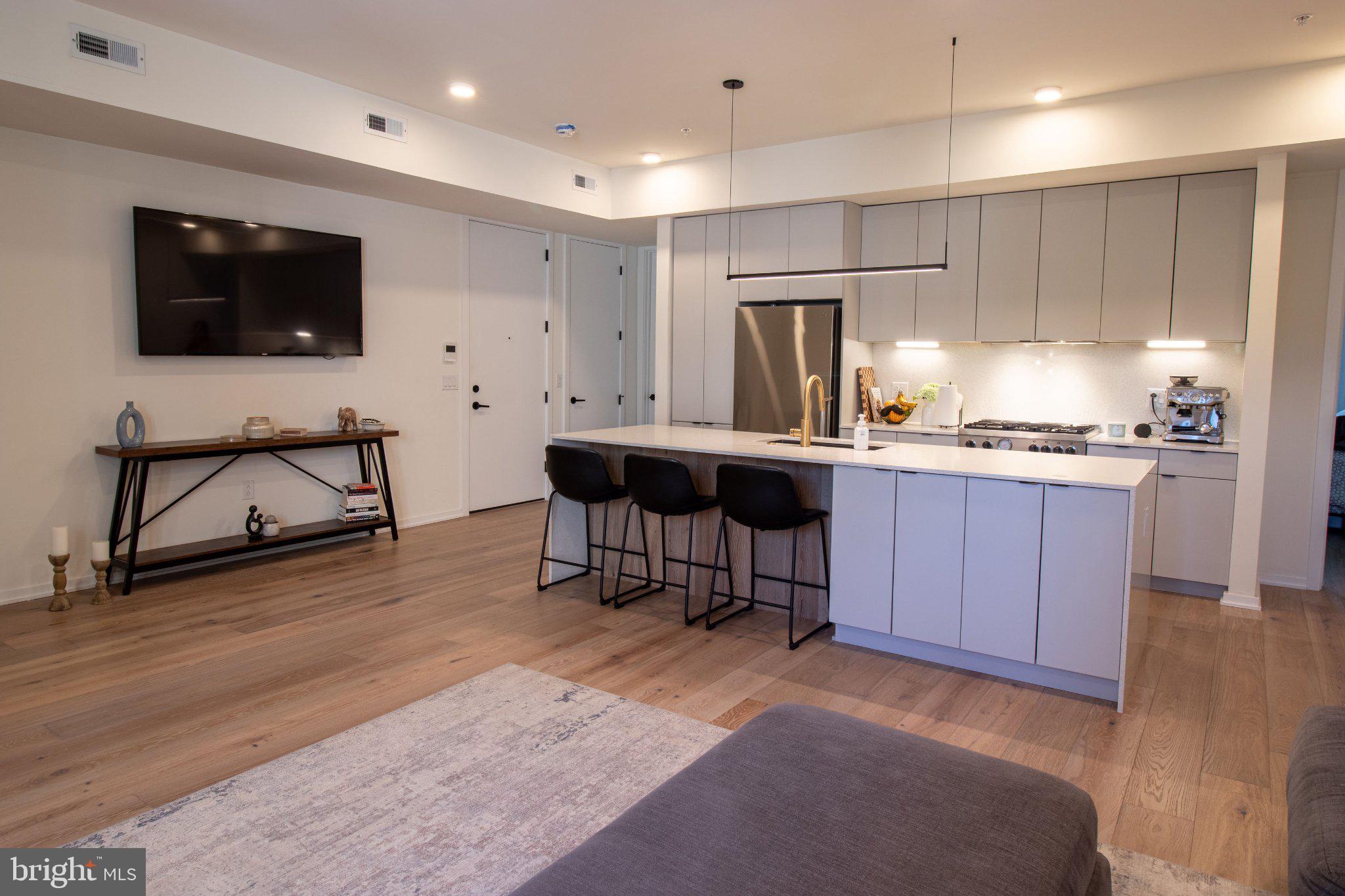 FAIRMOUNT - Residential