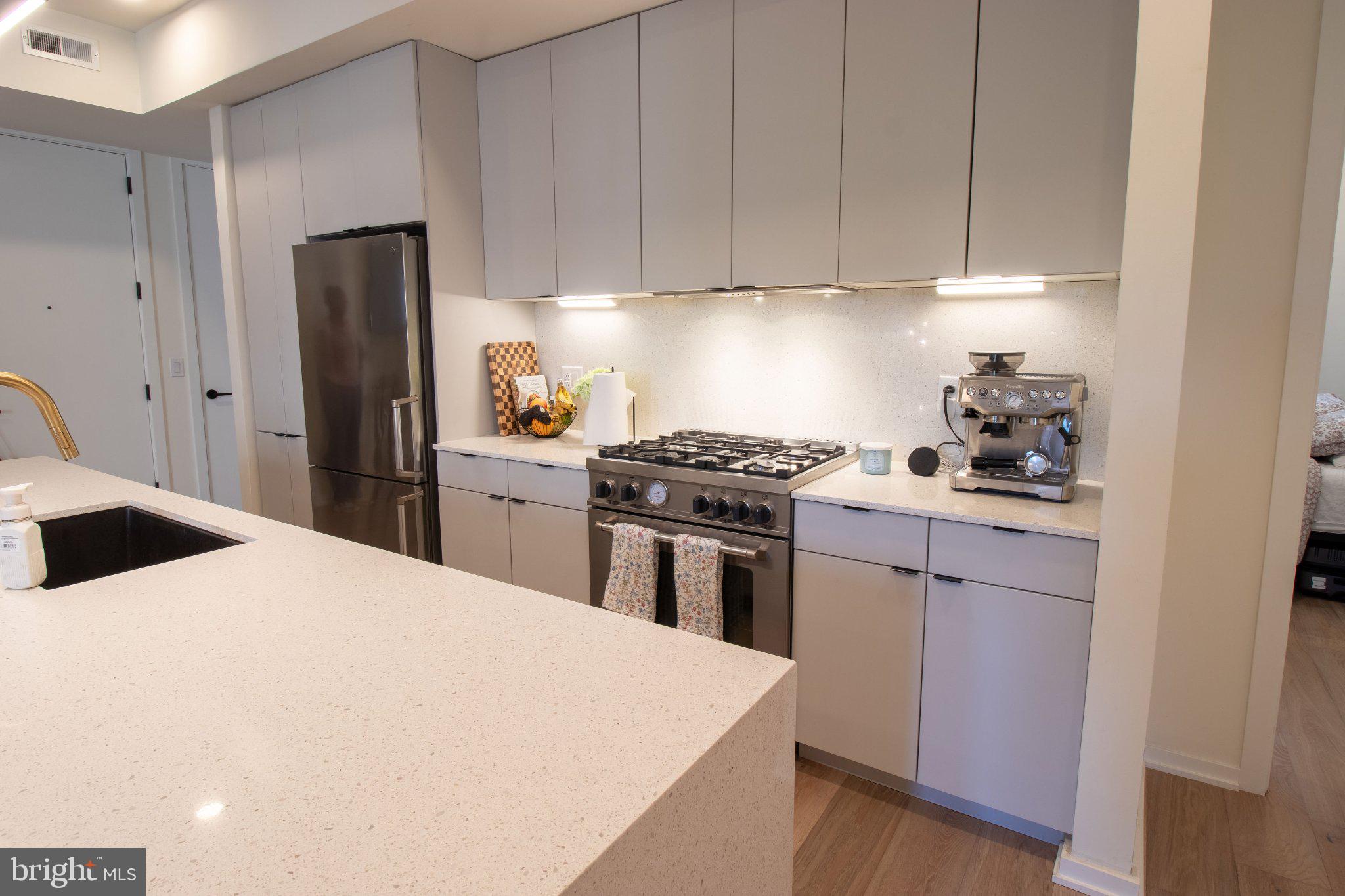 FAIRMOUNT - Residential