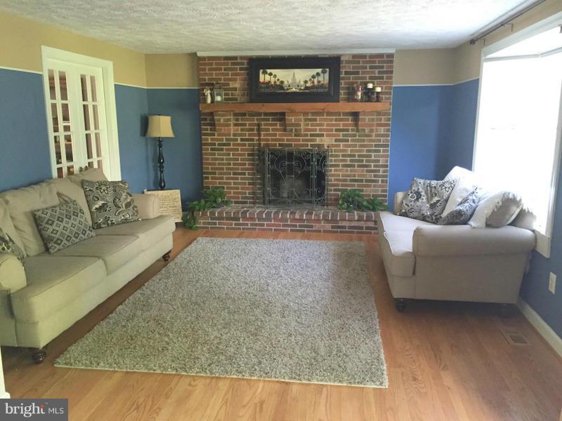 OAK SPRINGS - Residential Lease