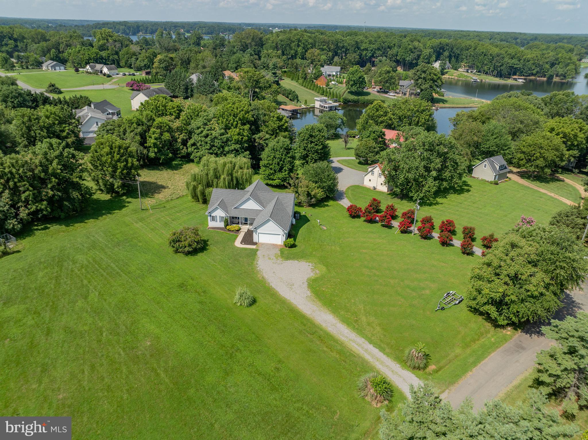 BEAR CASTLE - Residential
