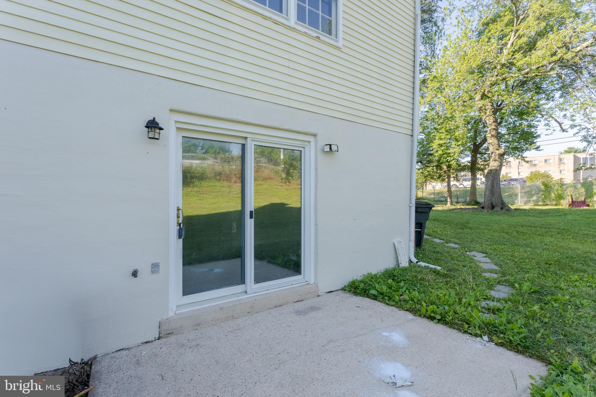 CALVERTON TOWNES - Residential