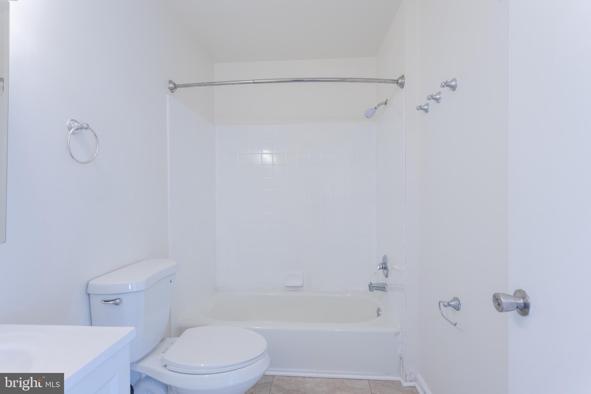CALVERTON TOWNES - Residential
