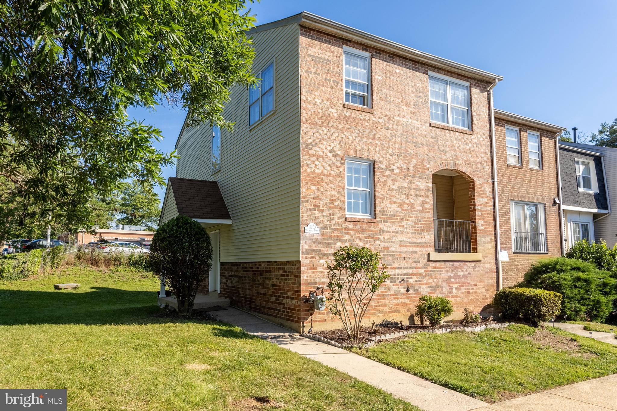 CALVERTON TOWNES - Residential
