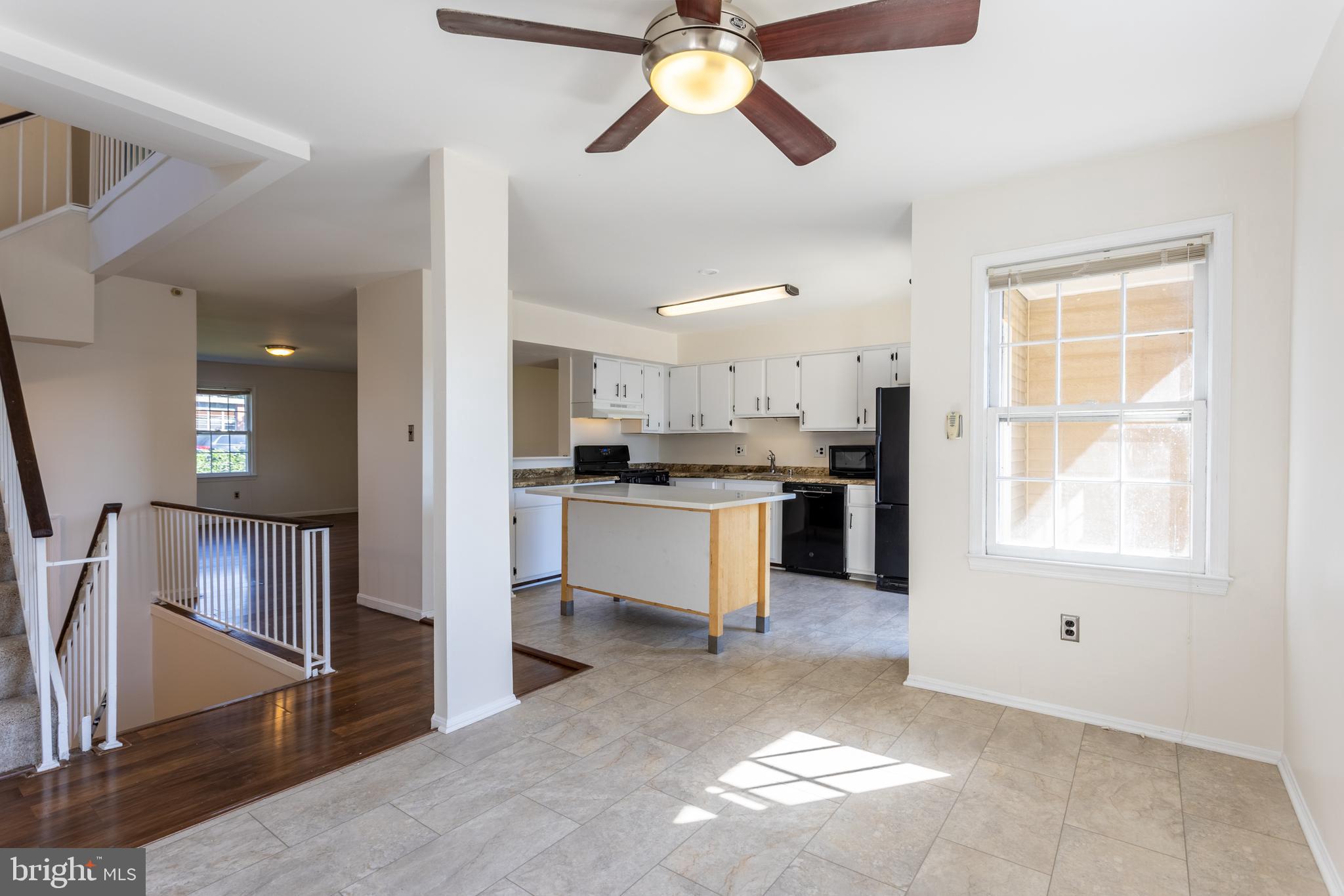 CALVERTON TOWNES - Residential