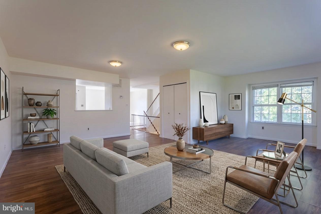CALVERTON TOWNES - Residential