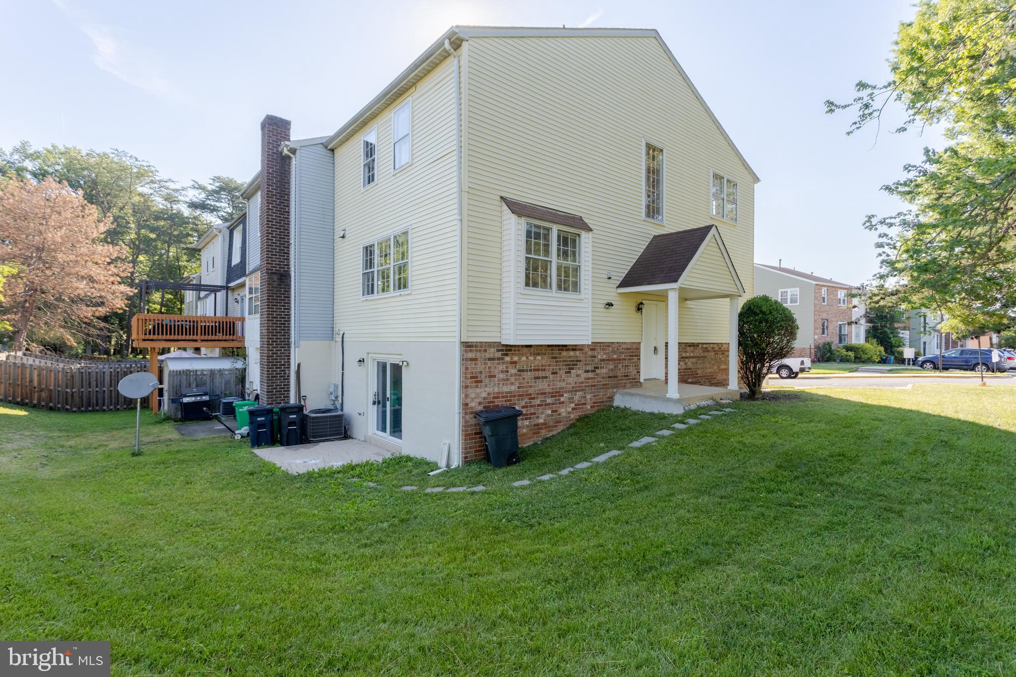 CALVERTON TOWNES - Residential