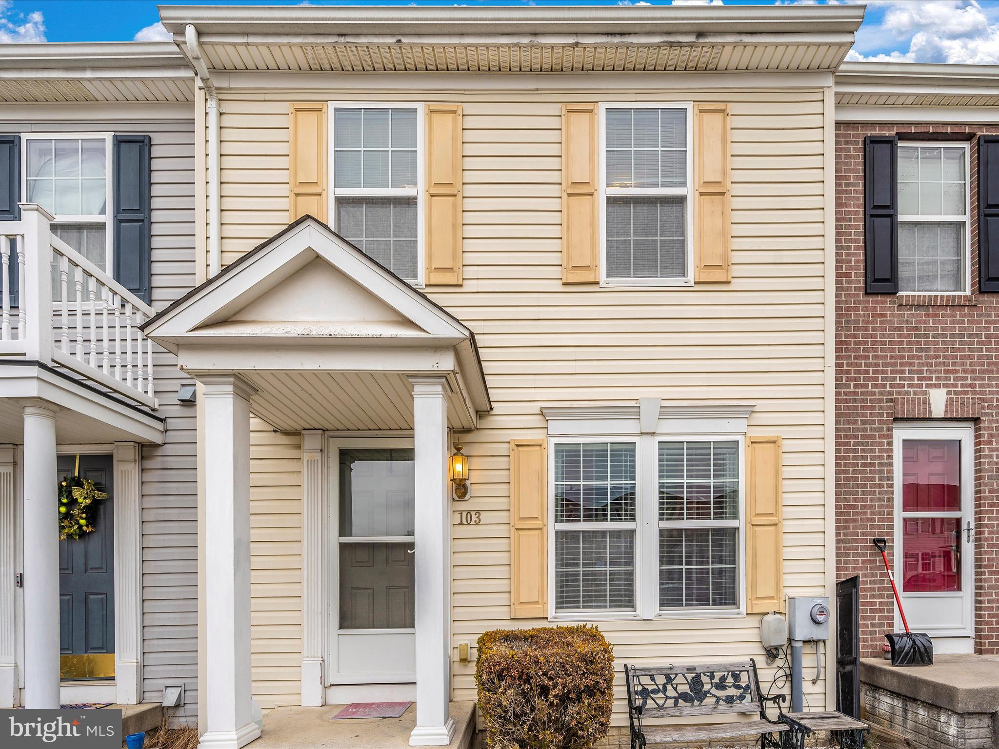 PRENTISS POINT II TOWNHOMES - Residential