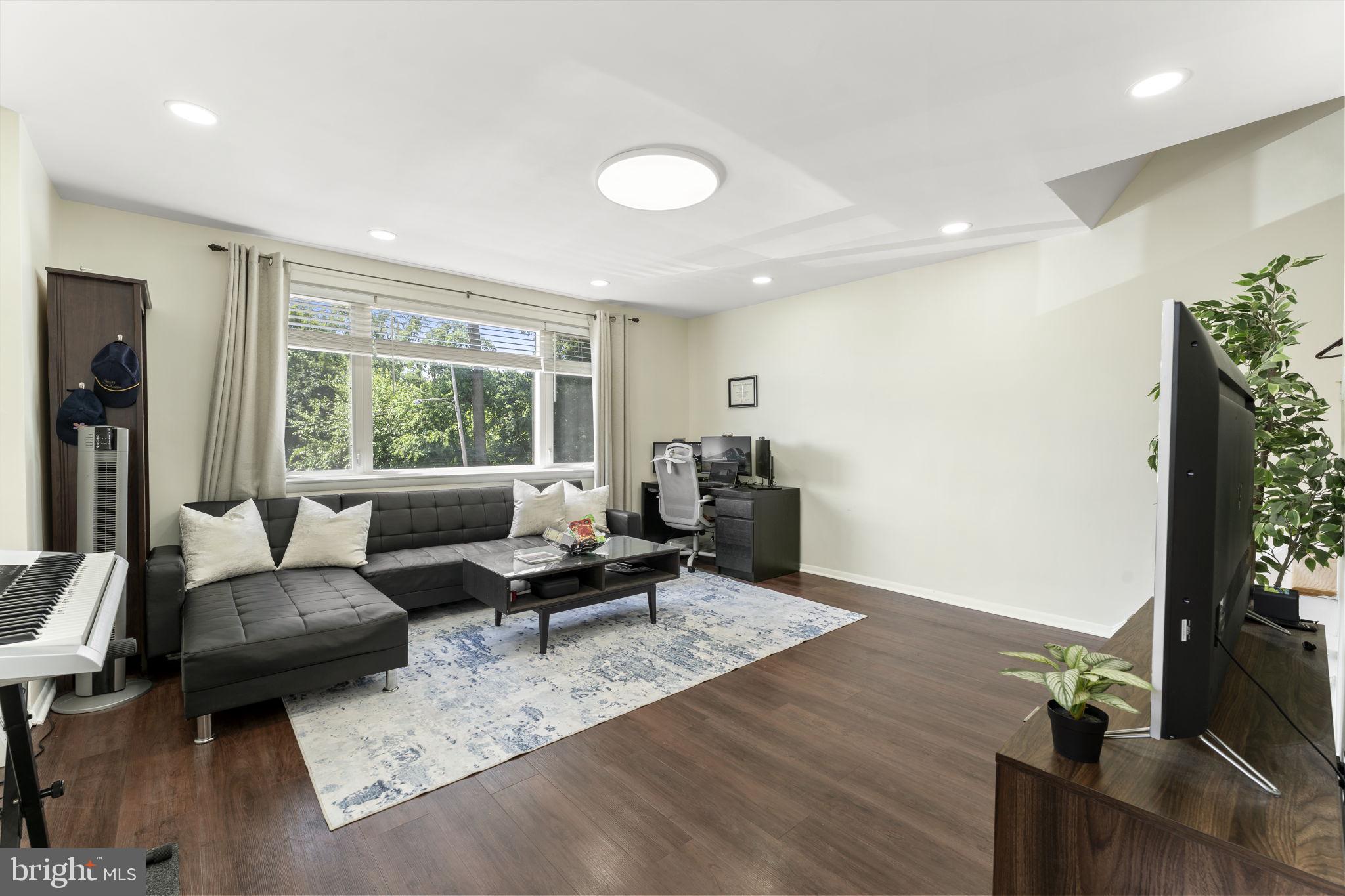 CHATHAM PARK - Residential