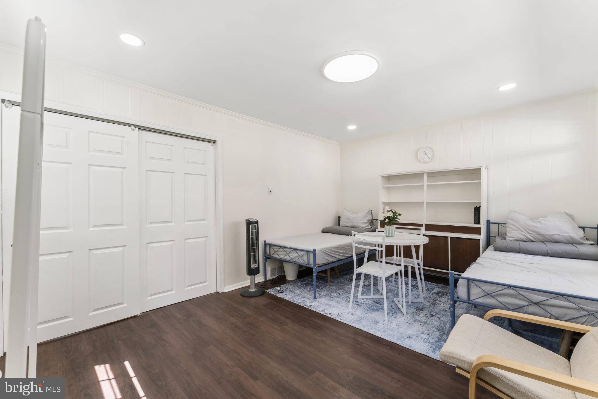 CHATHAM PARK - Residential