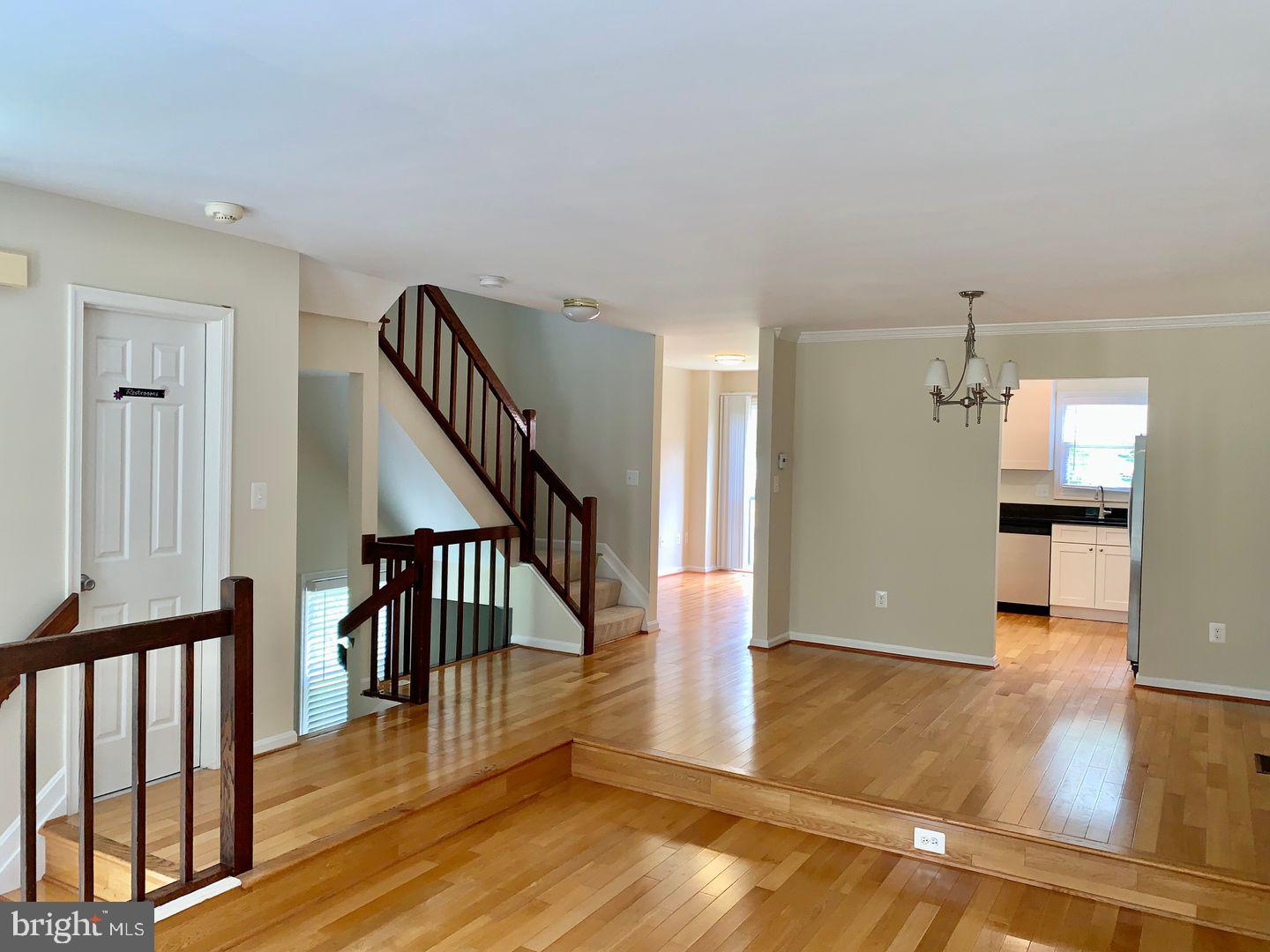 ROCKVILLE - Residential Lease