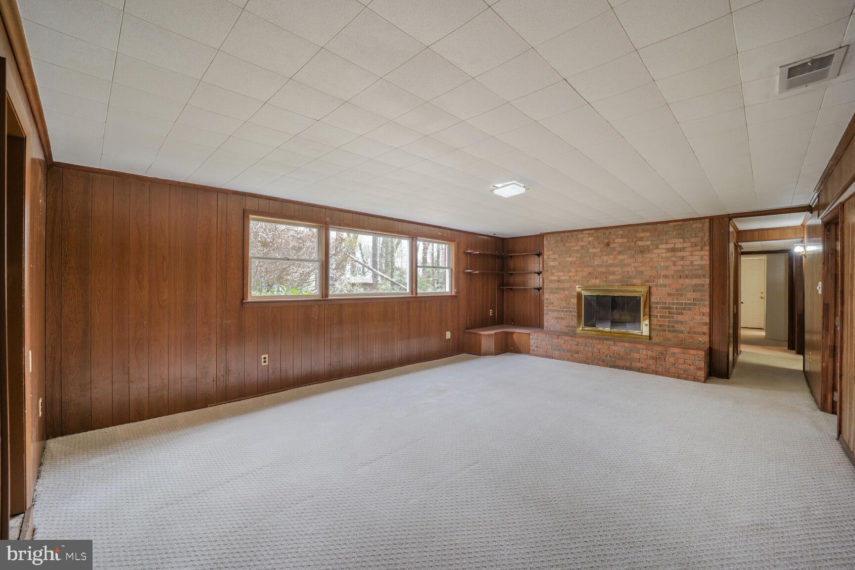 BROOK HILLS ESTATE - Residential