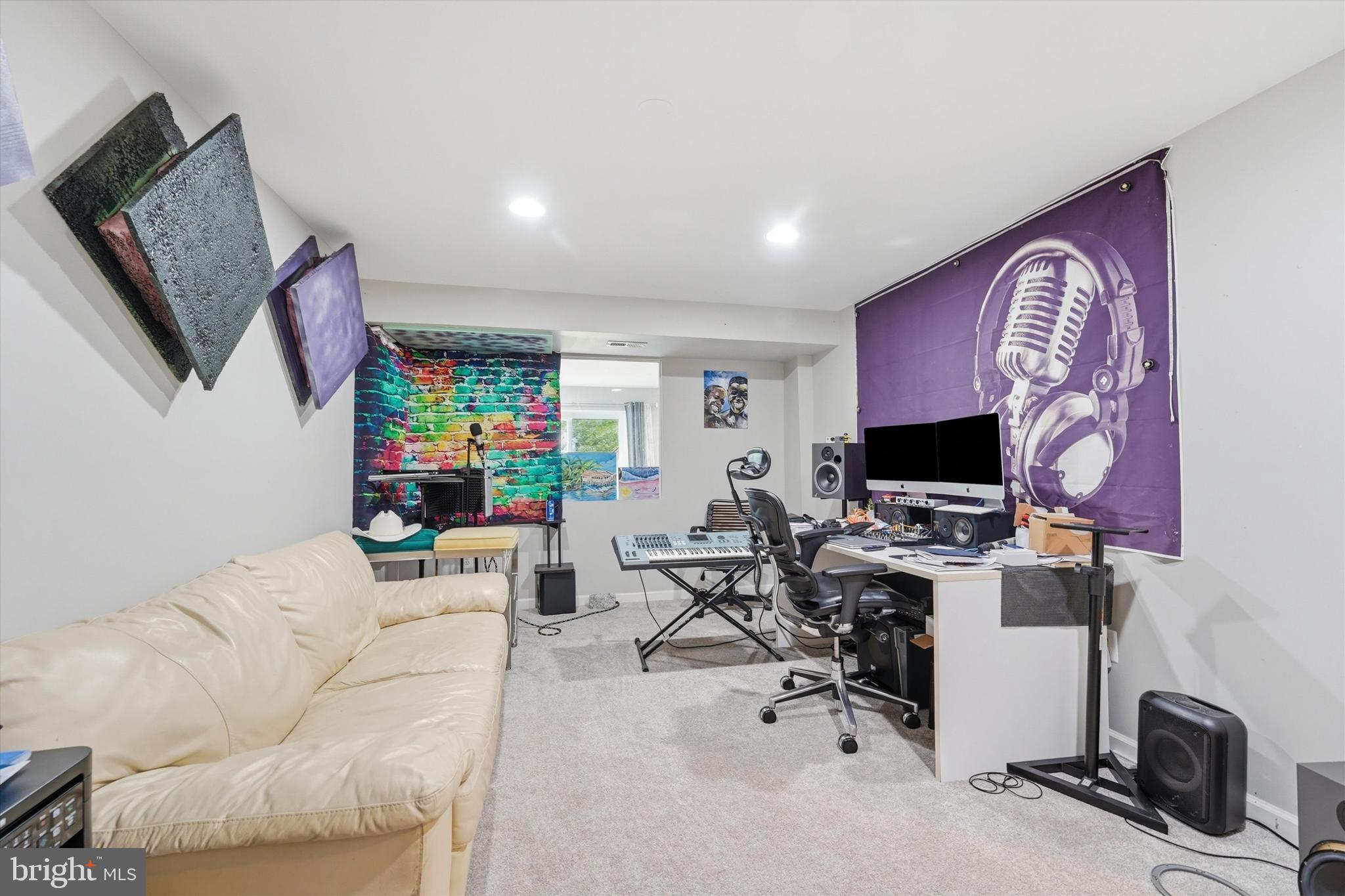 WHITTIER - Residential