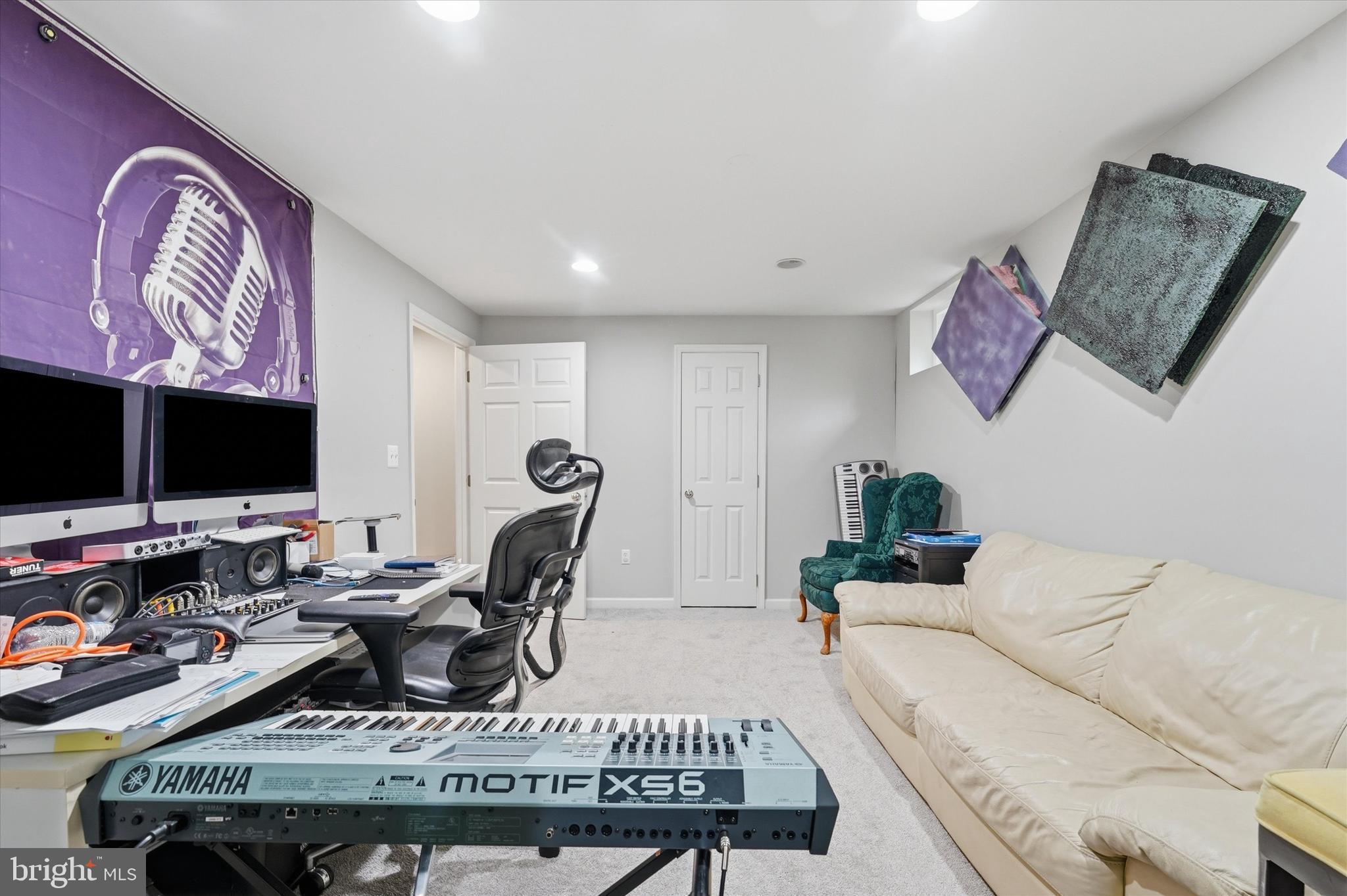 WHITTIER - Residential