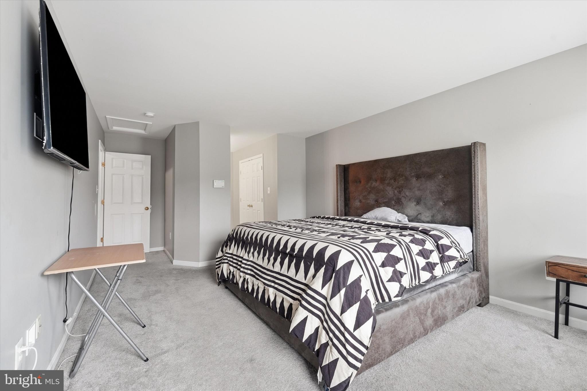 WHITTIER - Residential