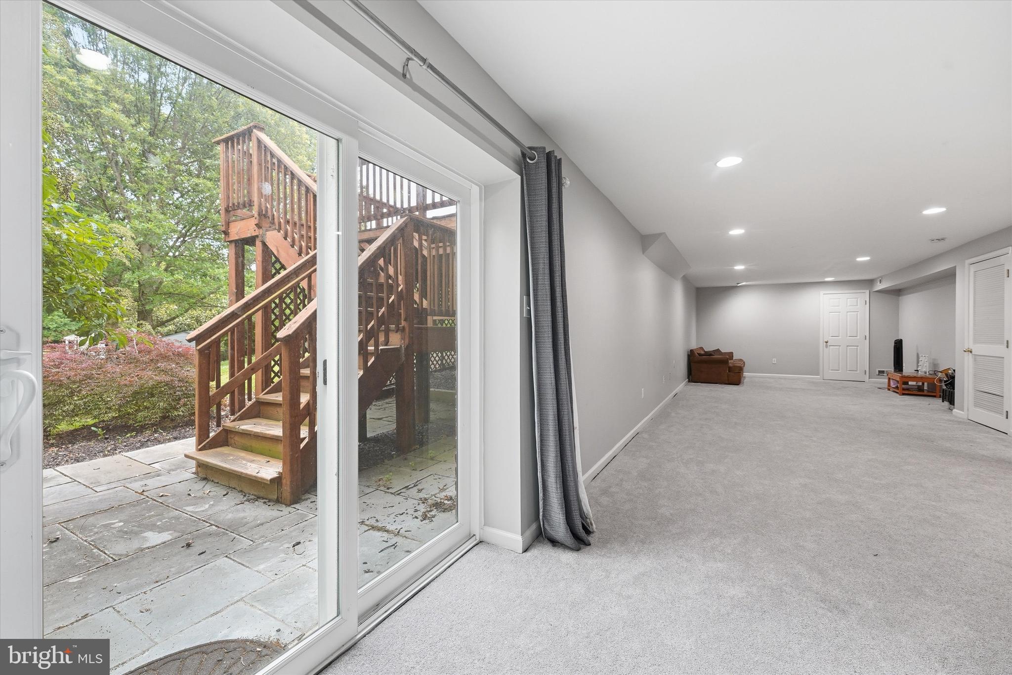WHITTIER - Residential