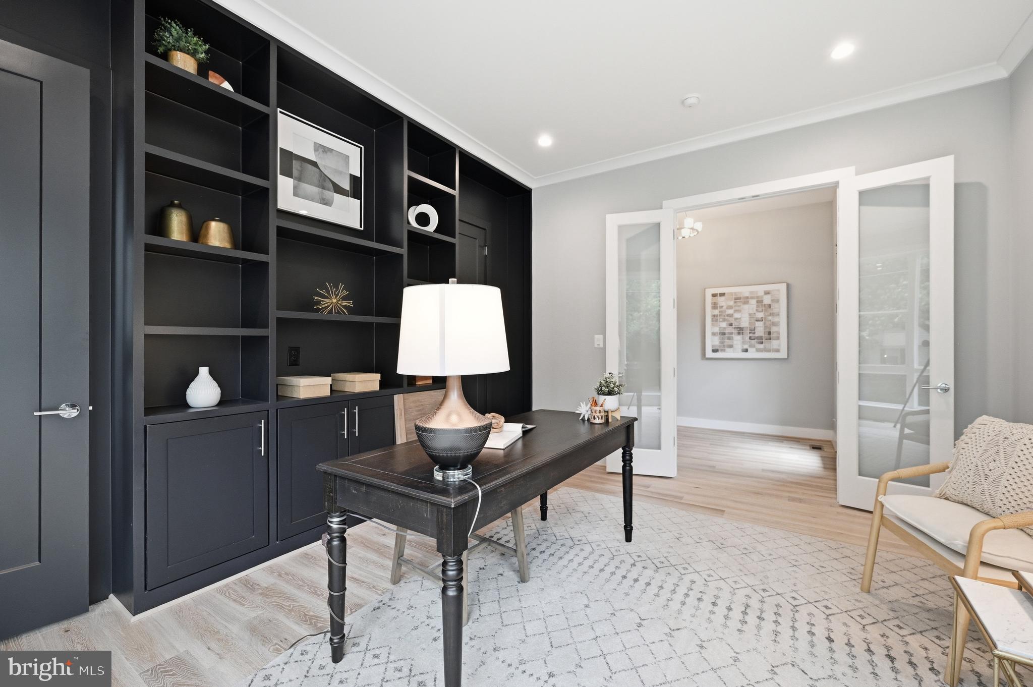 VIENNA HILLS - Residential