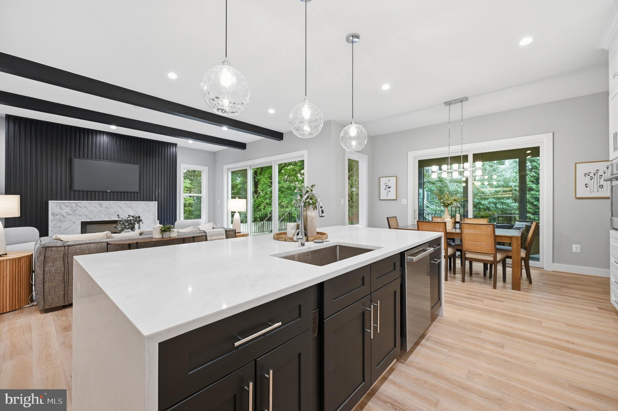 VIENNA HILLS - Residential