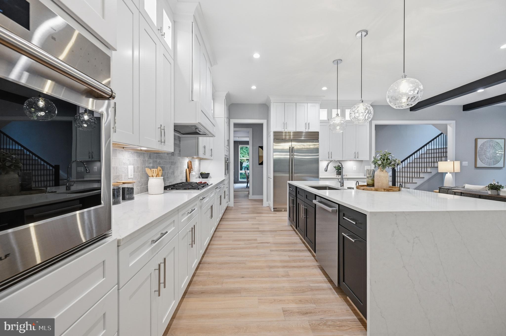 VIENNA HILLS - Residential