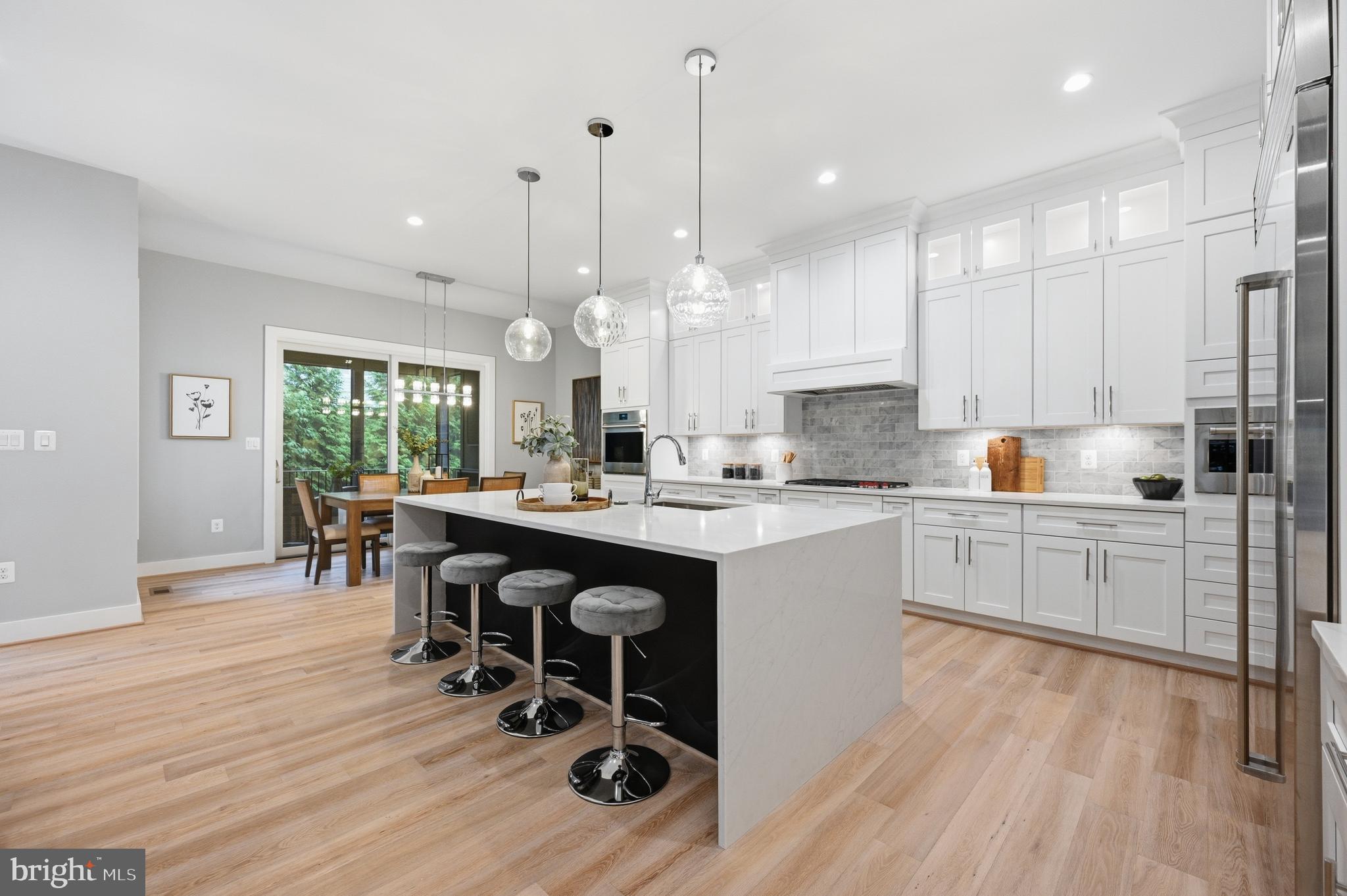 VIENNA HILLS - Residential