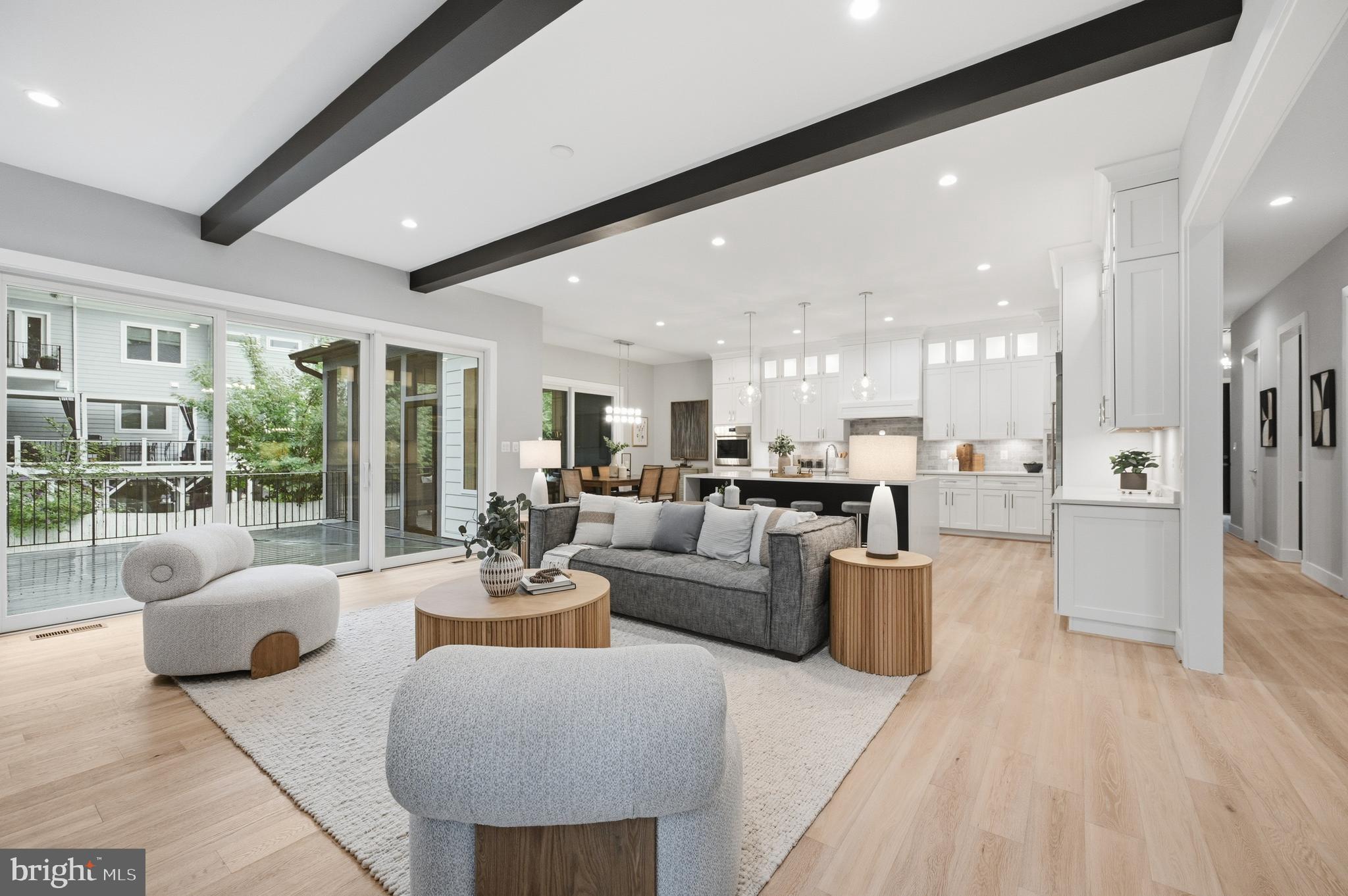 VIENNA HILLS - Residential