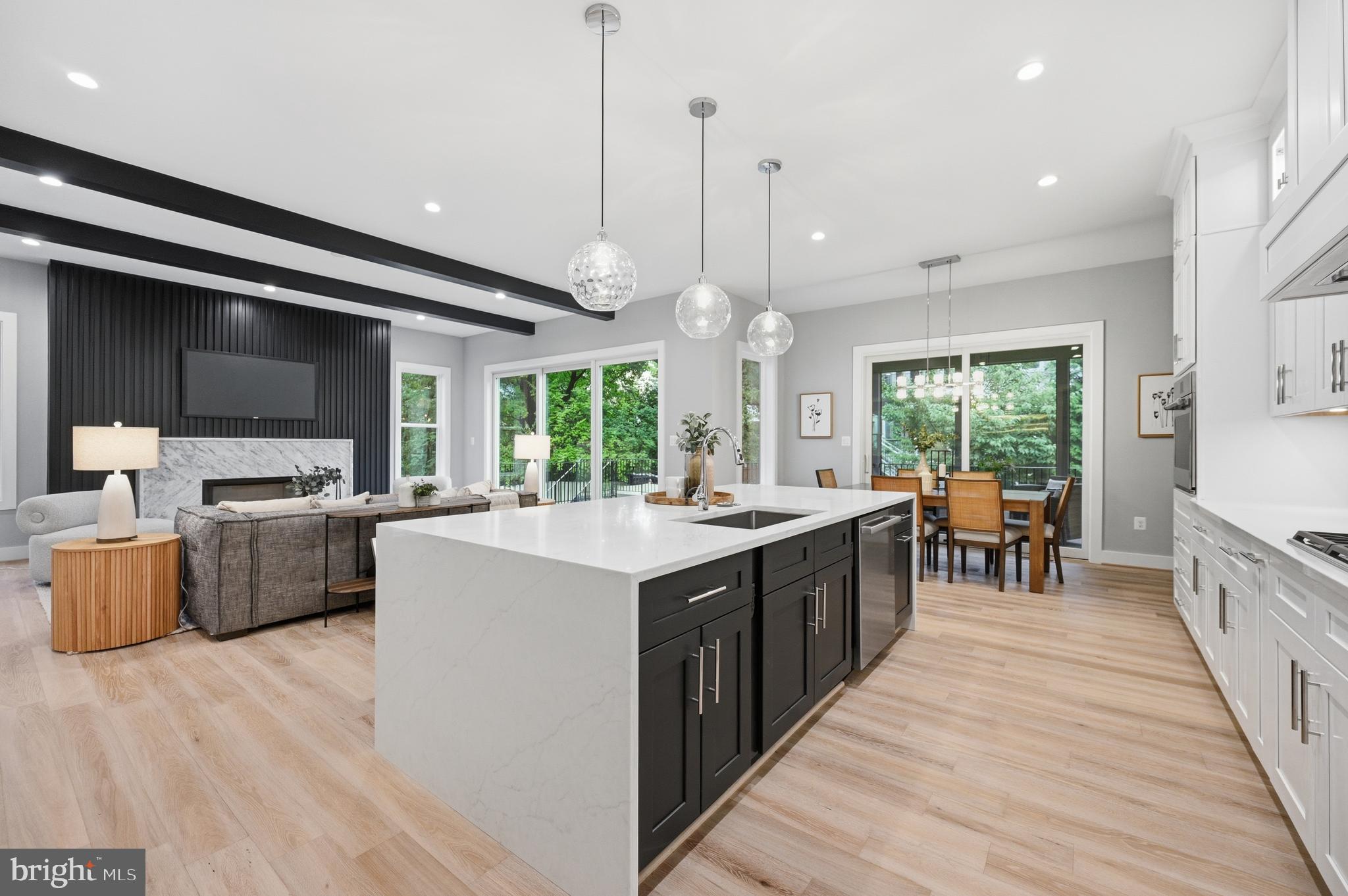 VIENNA HILLS - Residential