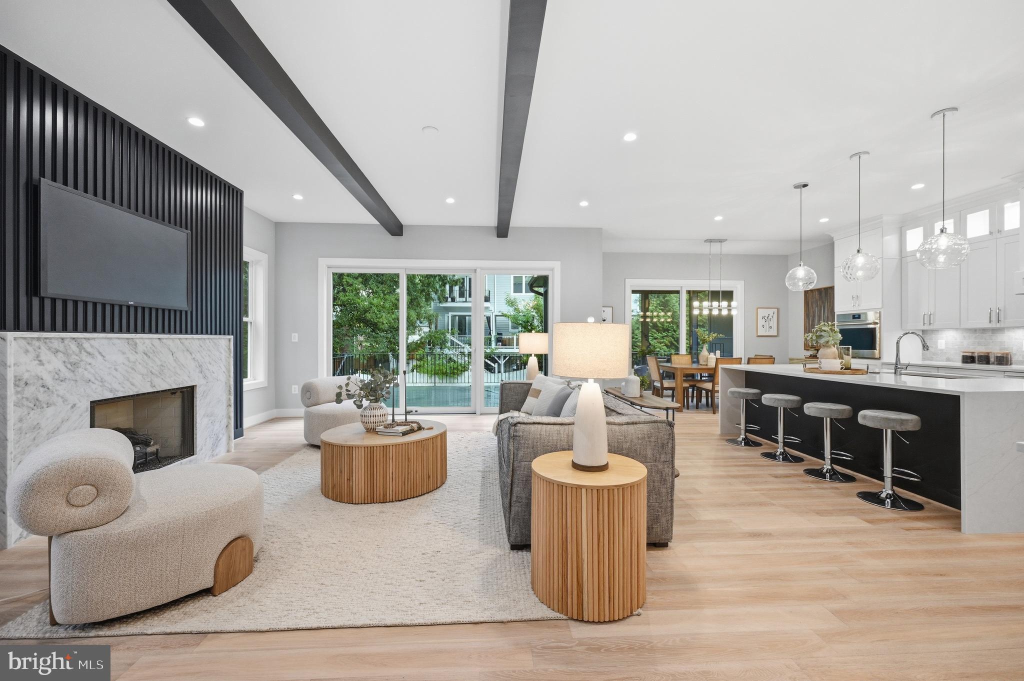 VIENNA HILLS - Residential