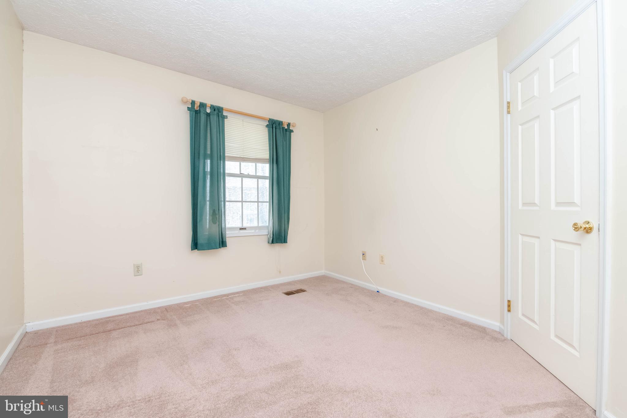 VILLAGE OF SILVER HALL - Residential