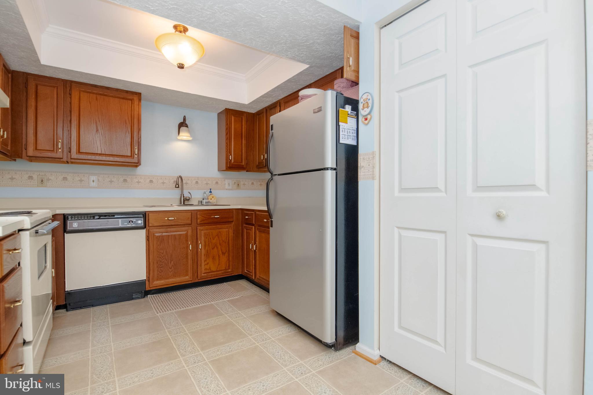 VILLAGE OF SILVER HALL - Residential