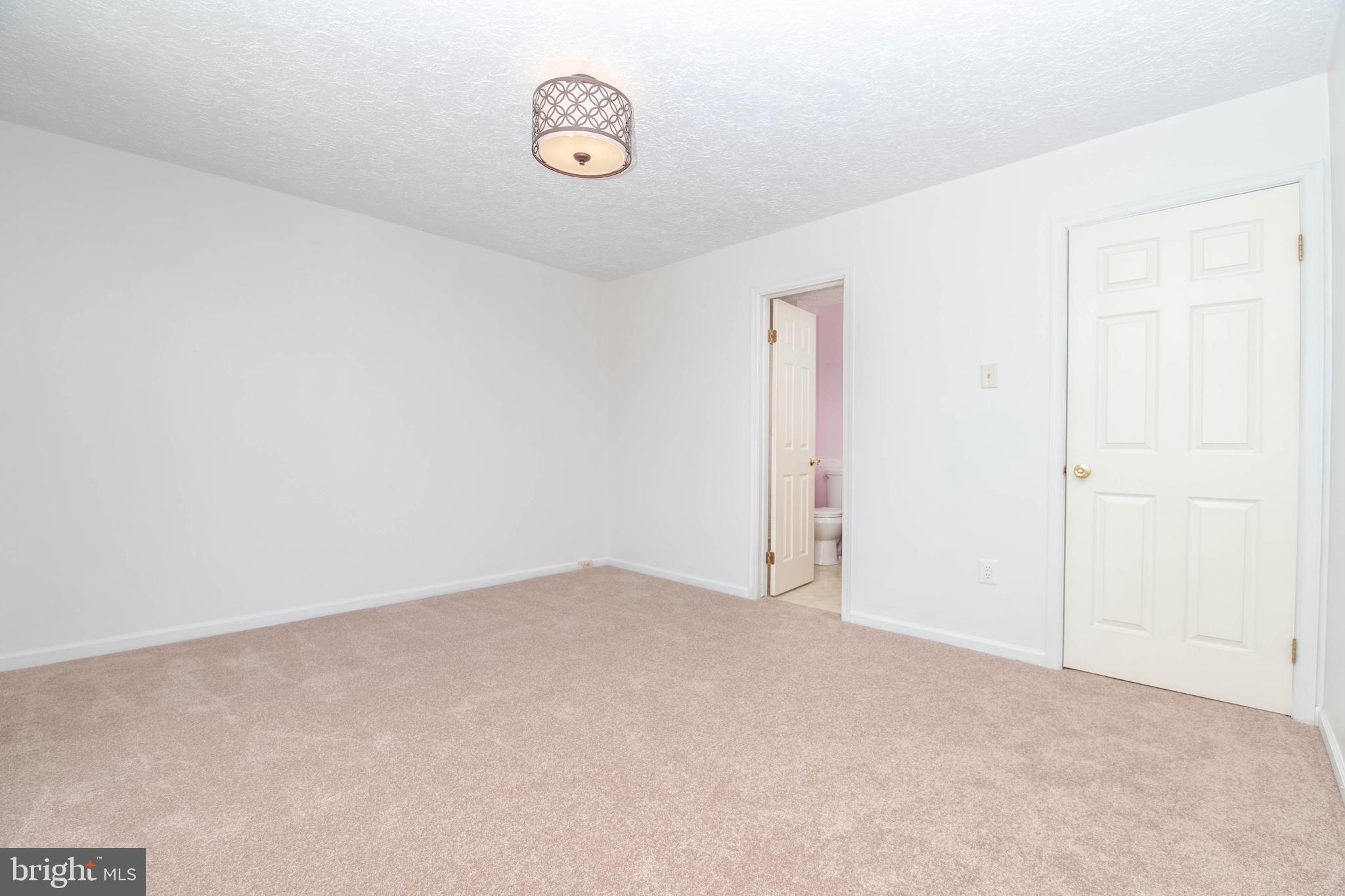 VILLAGE OF SILVER HALL - Residential
