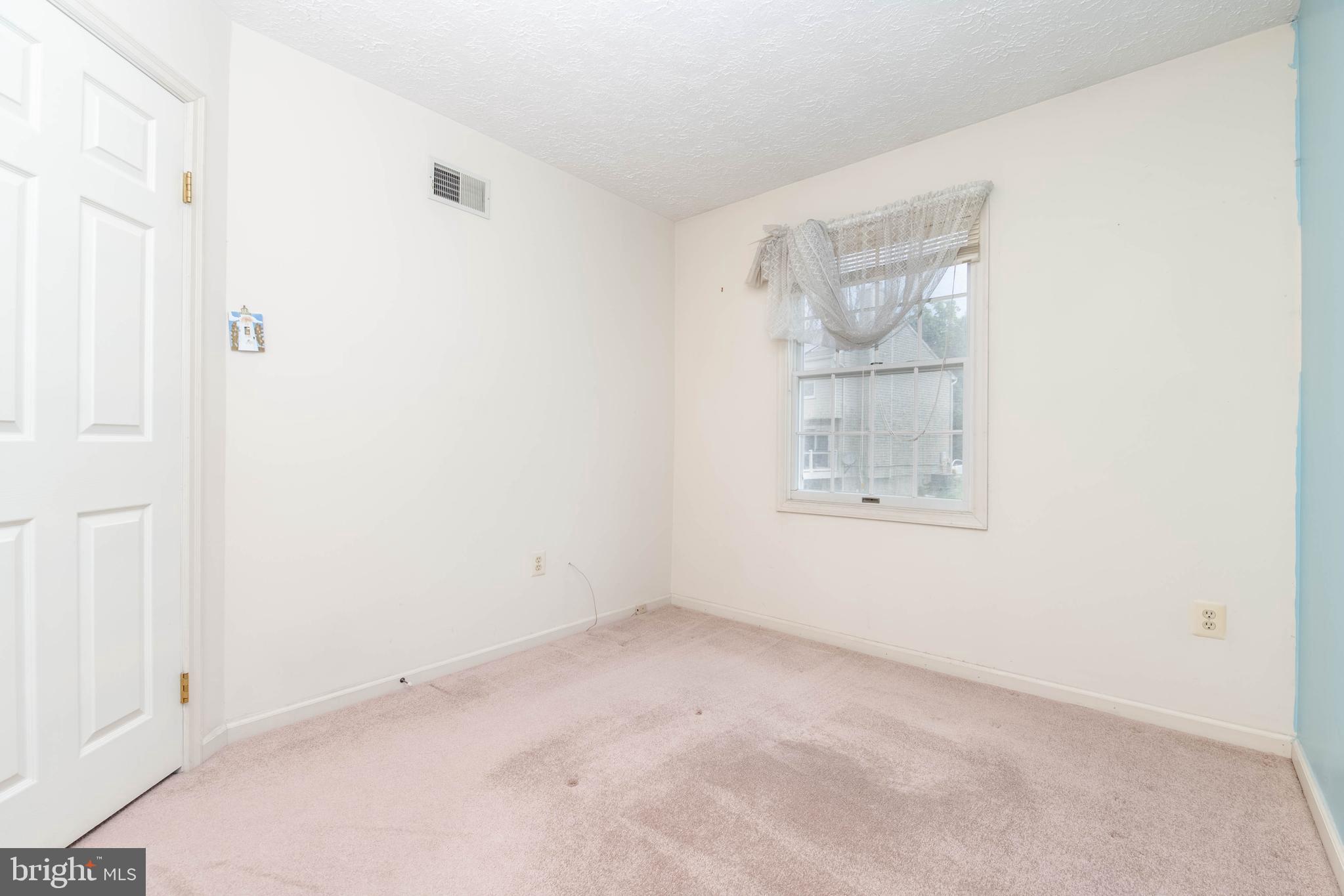 VILLAGE OF SILVER HALL - Residential