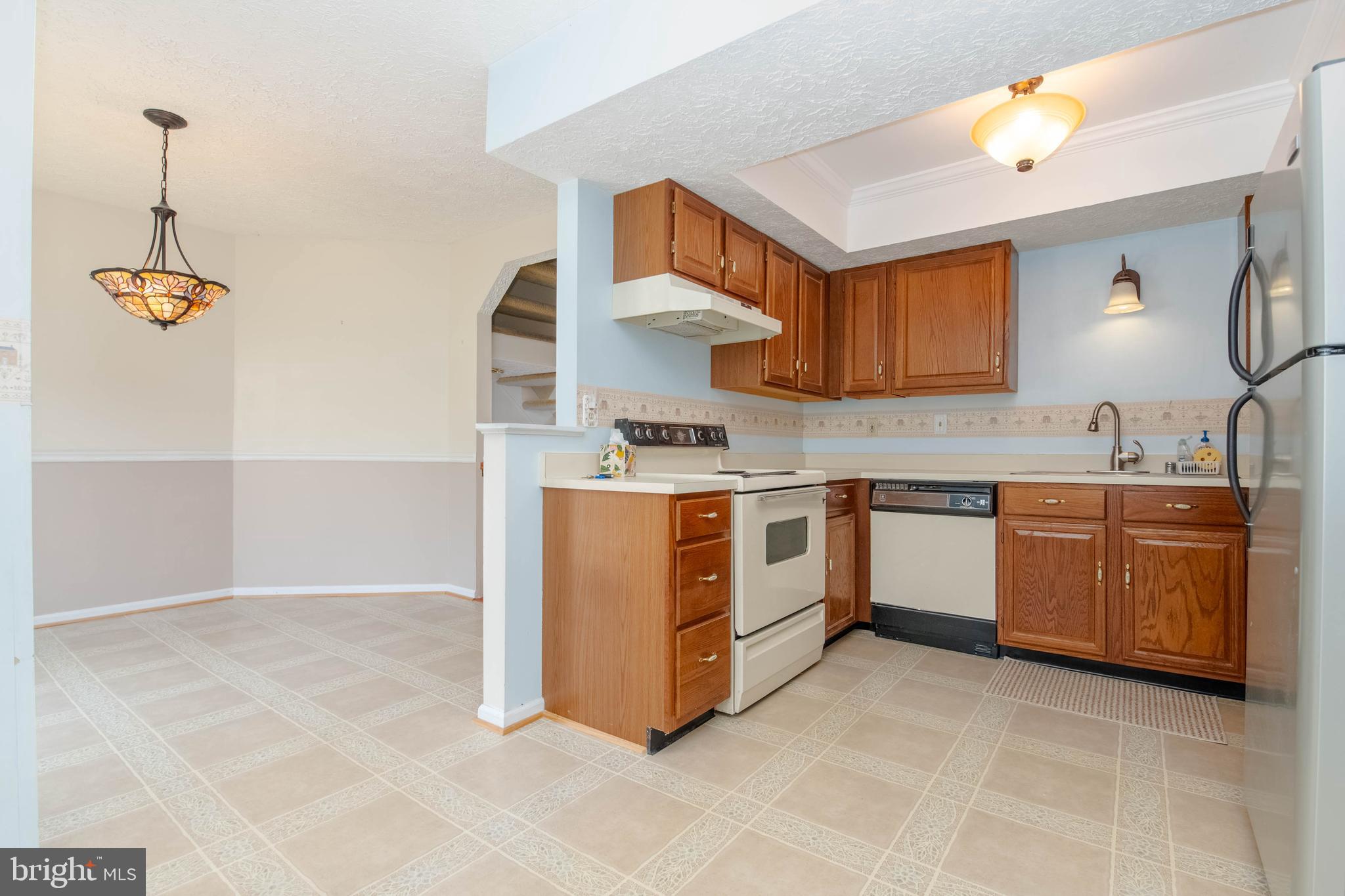 VILLAGE OF SILVER HALL - Residential