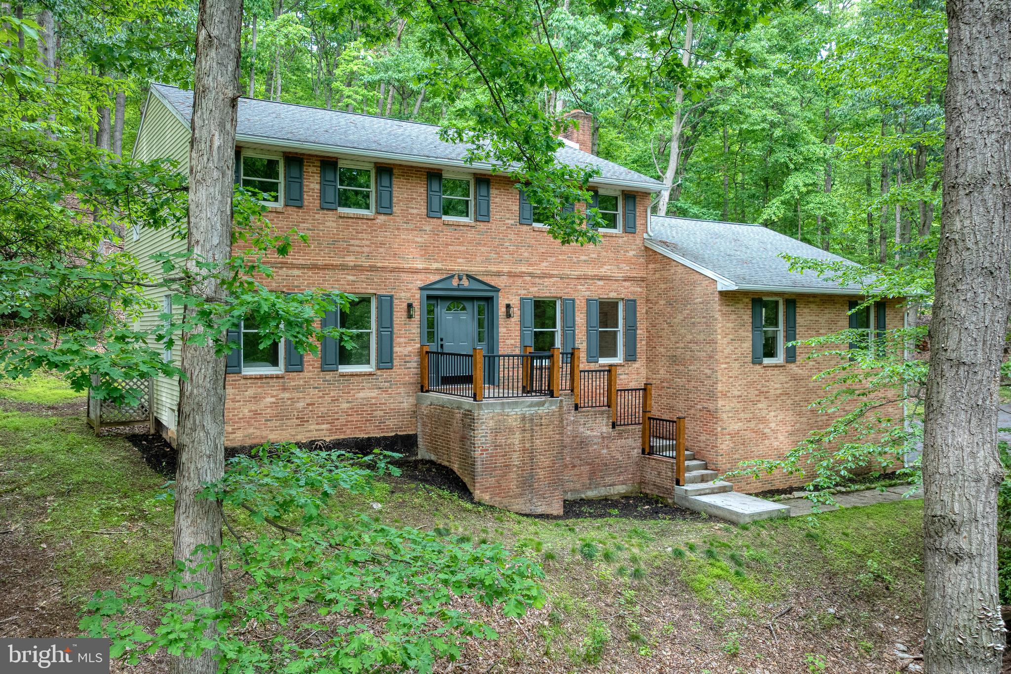 WHITE ROCK ACRES - Residential