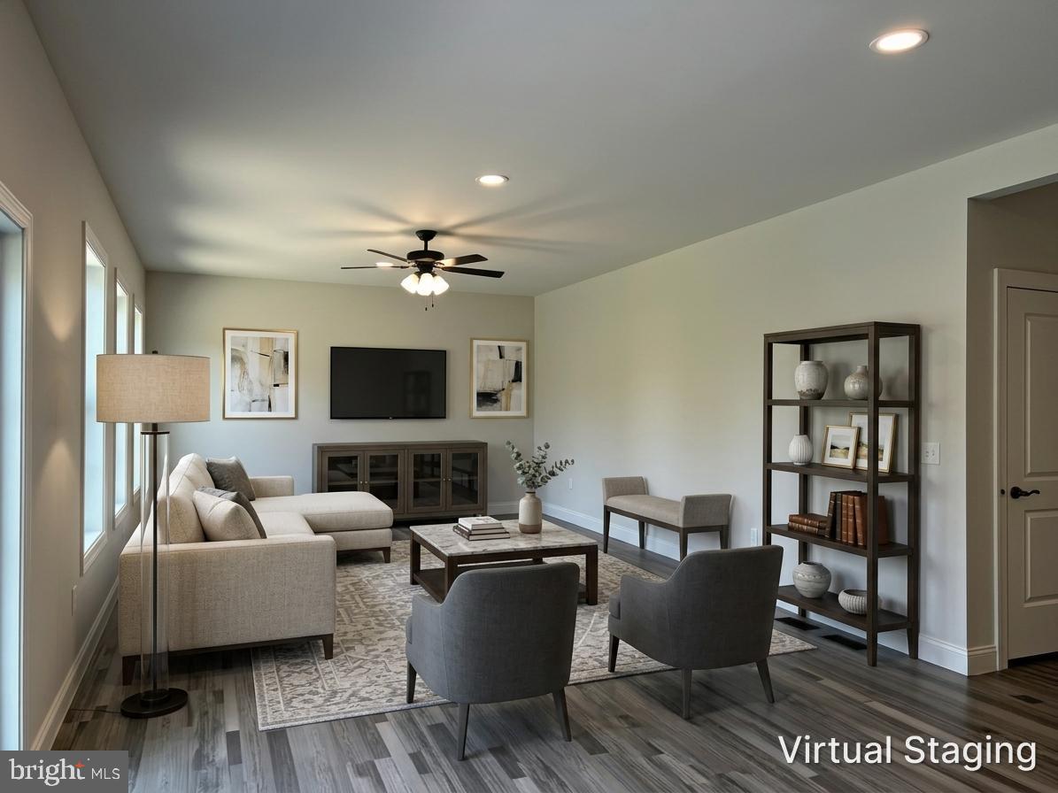 WOODLAND HILLS - Residential