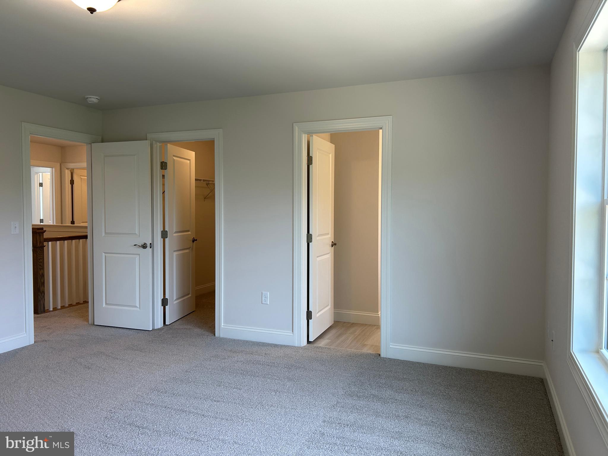 WOODLAND HILLS - Residential