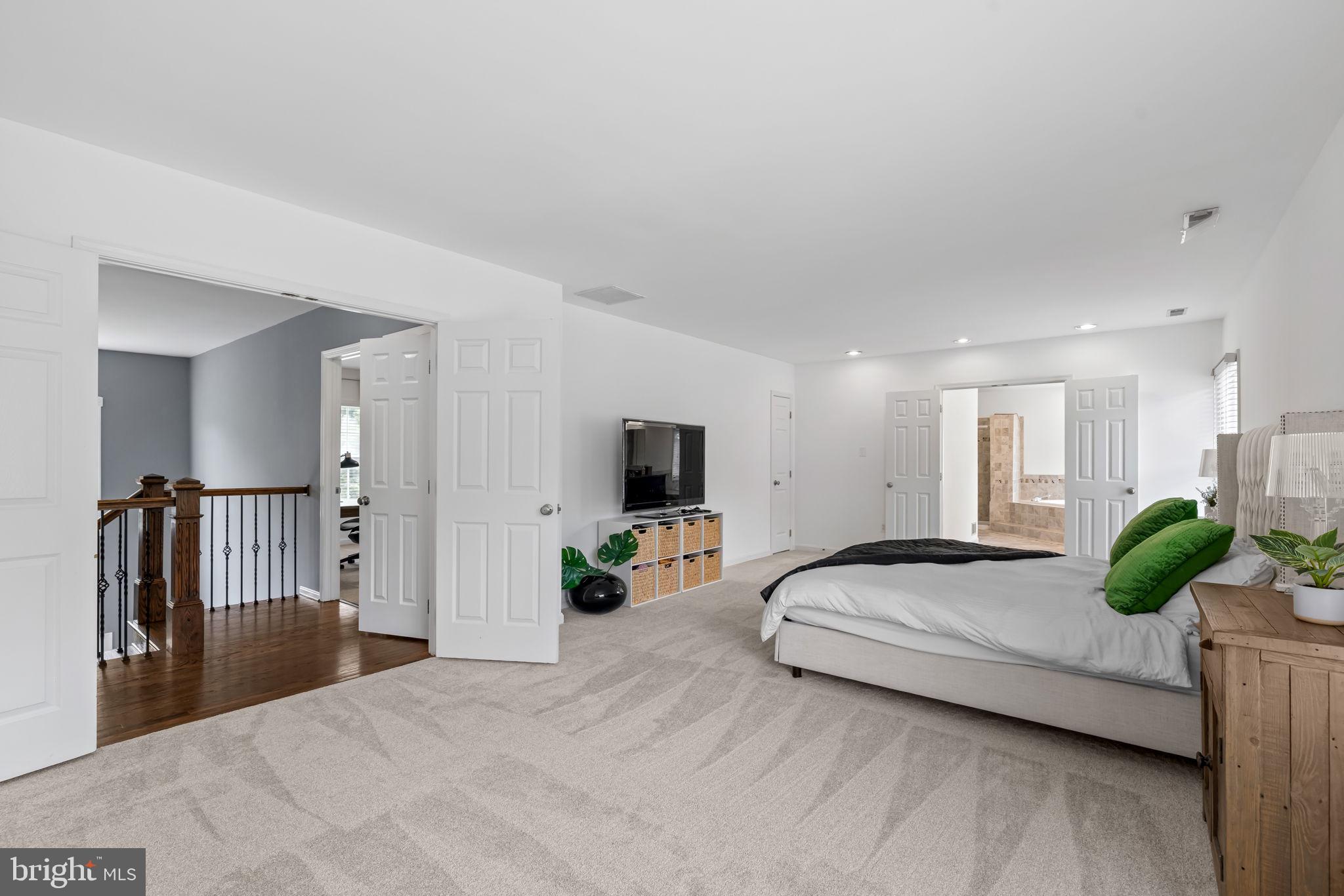 TURF VALLEY - Residential