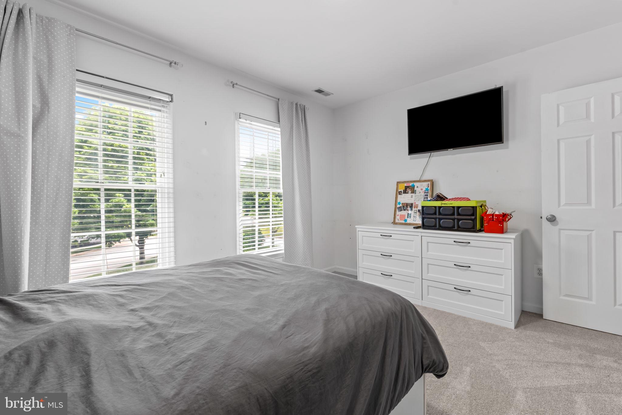TURF VALLEY - Residential