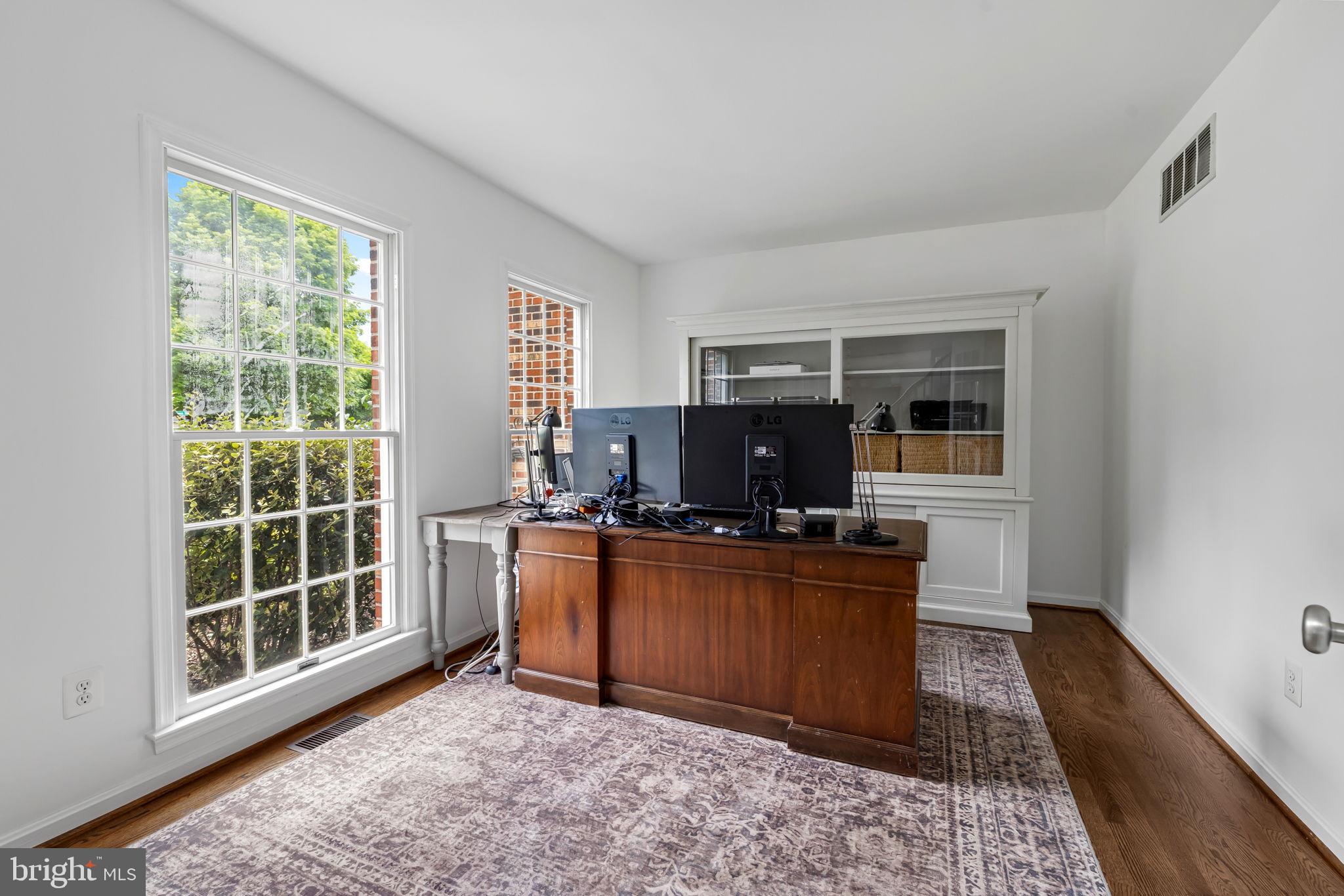 TURF VALLEY - Residential
