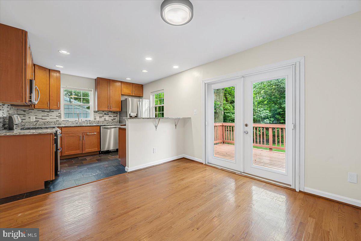 ROCK CREEK PALISADES - Residential